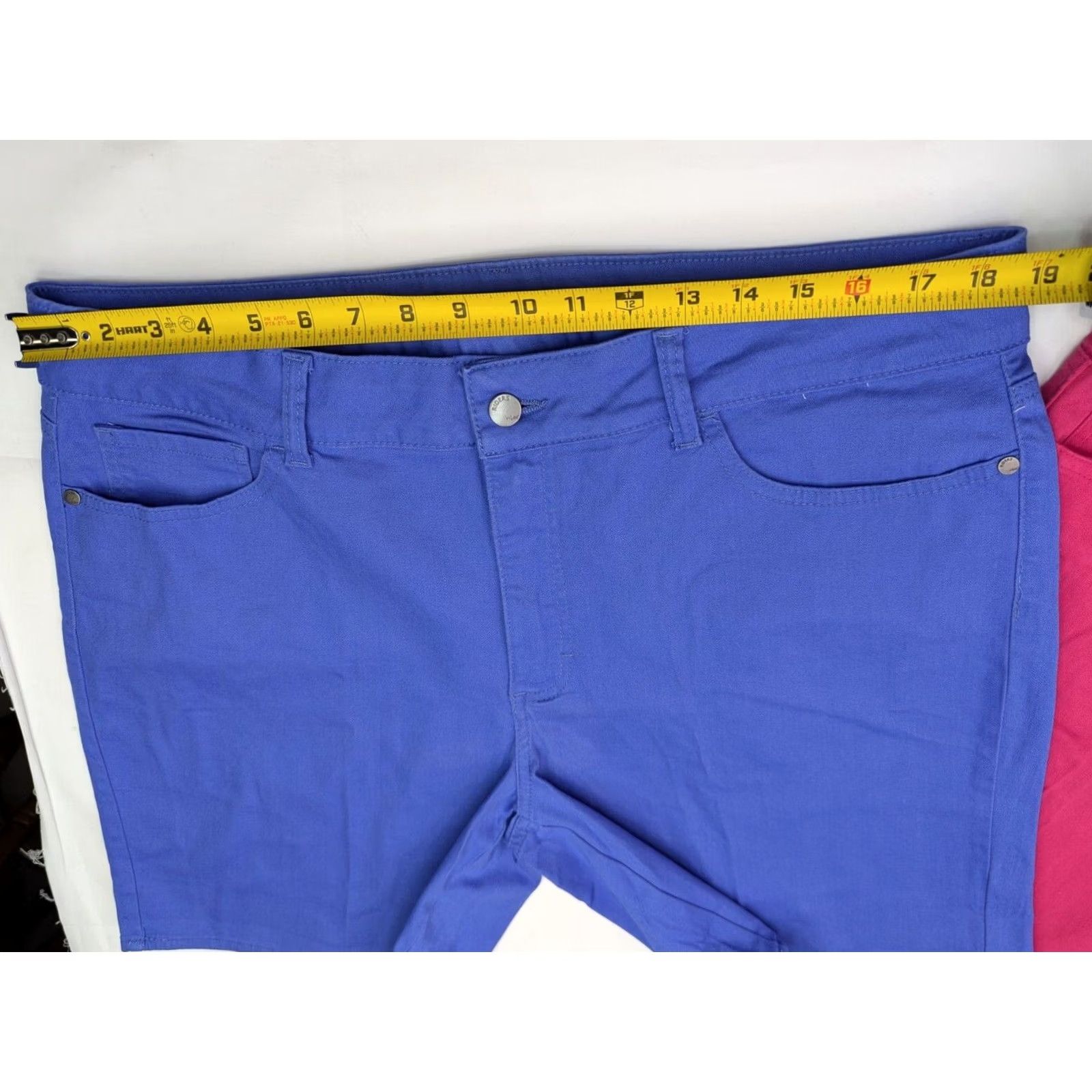 Lee RIDERS by LEE LOT x 2 Pink & Blue Denim Mid Rise Shorts, Women L (38 x 8) EUC Shorts Bermuda 5-Pocket Classic Size 36" / US 14 / IT 50 - 5 Thumbnail