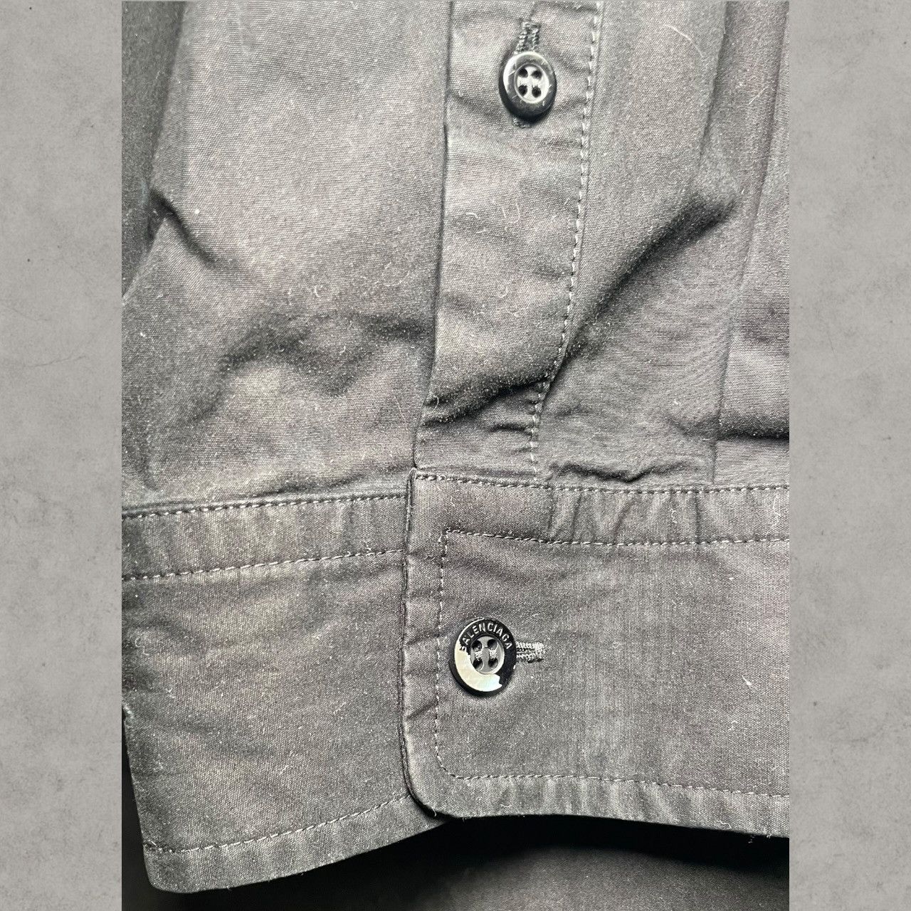 Balenciaga Balenciaga Oversized Asymmetrical Tucked Button Shirt Sz 34 Size US M / EU 48-50 / 2 - 7 Thumbnail