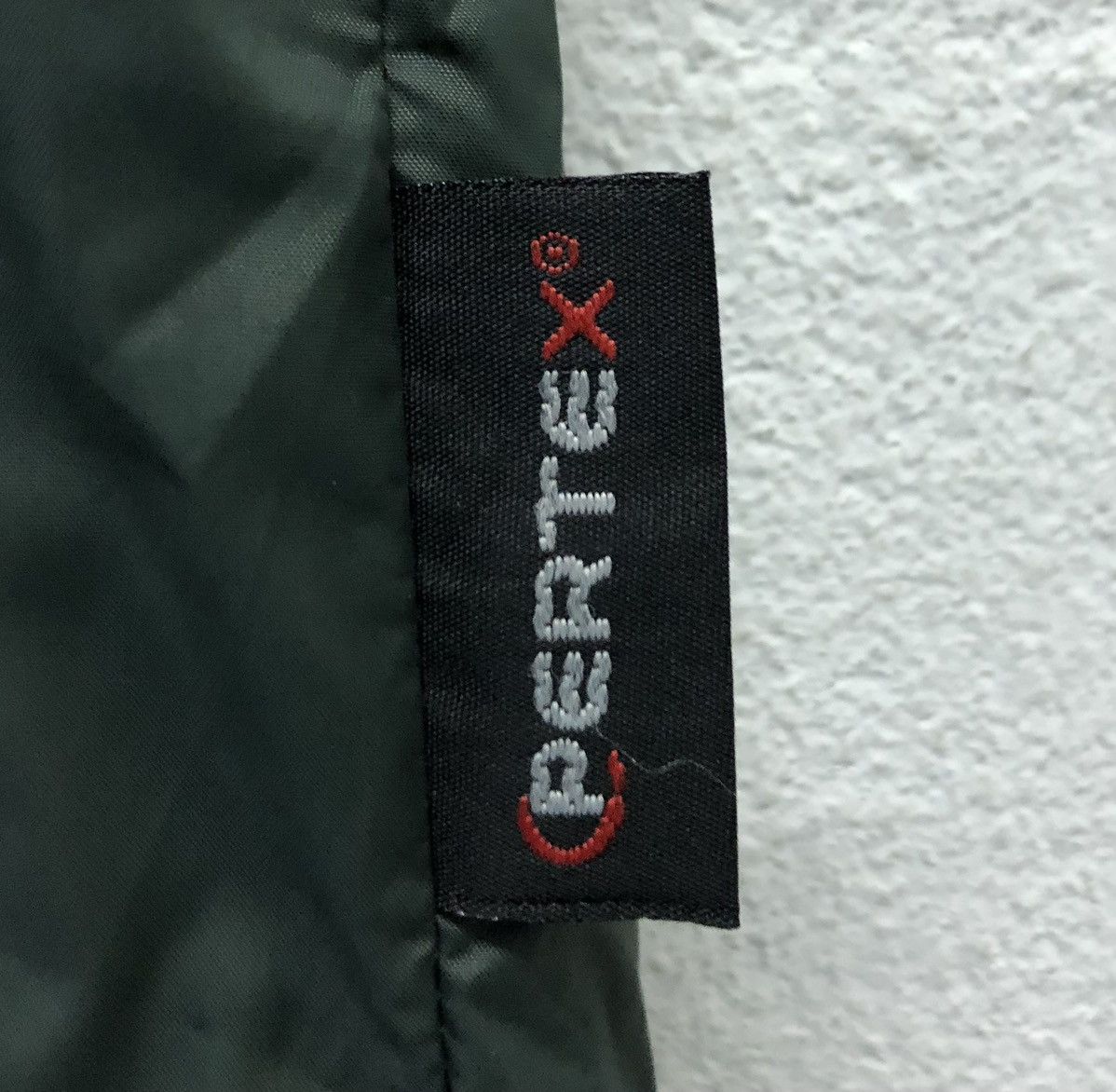 Vintage Pointer Brand Pertex Fabrics Nylon Jacket Hoodie