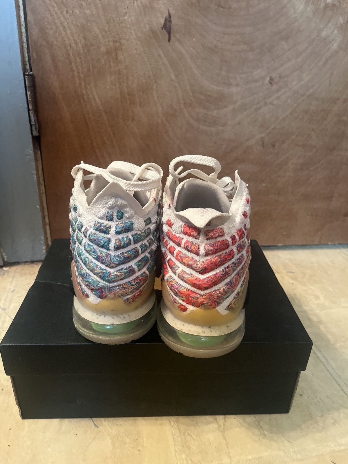 Nike Lebron 17 air command force Size US 9.5 / EU 42-43 - 2 Thumbnail