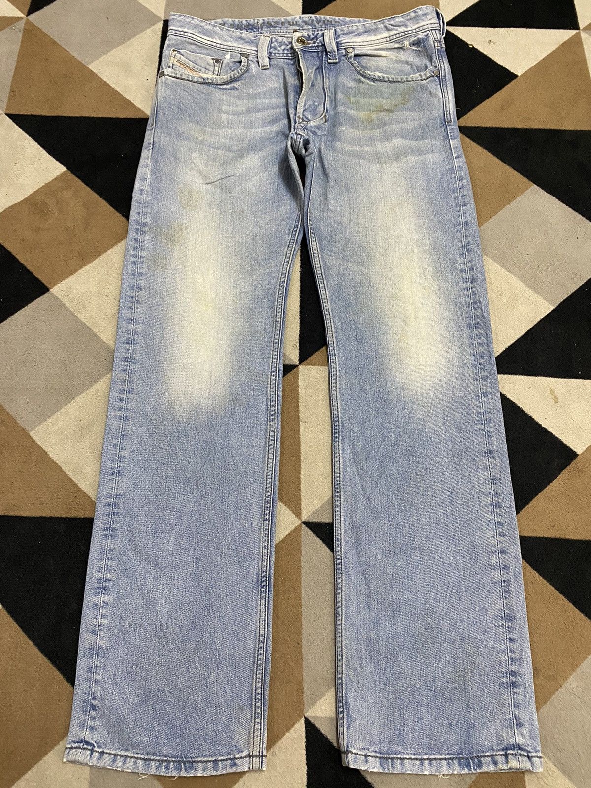 Diesel Vtg Diesel Larkee Faded Wash Butterfly Botton Loose Jeans Size US 34 / EU 50 - 1 Thumbnail