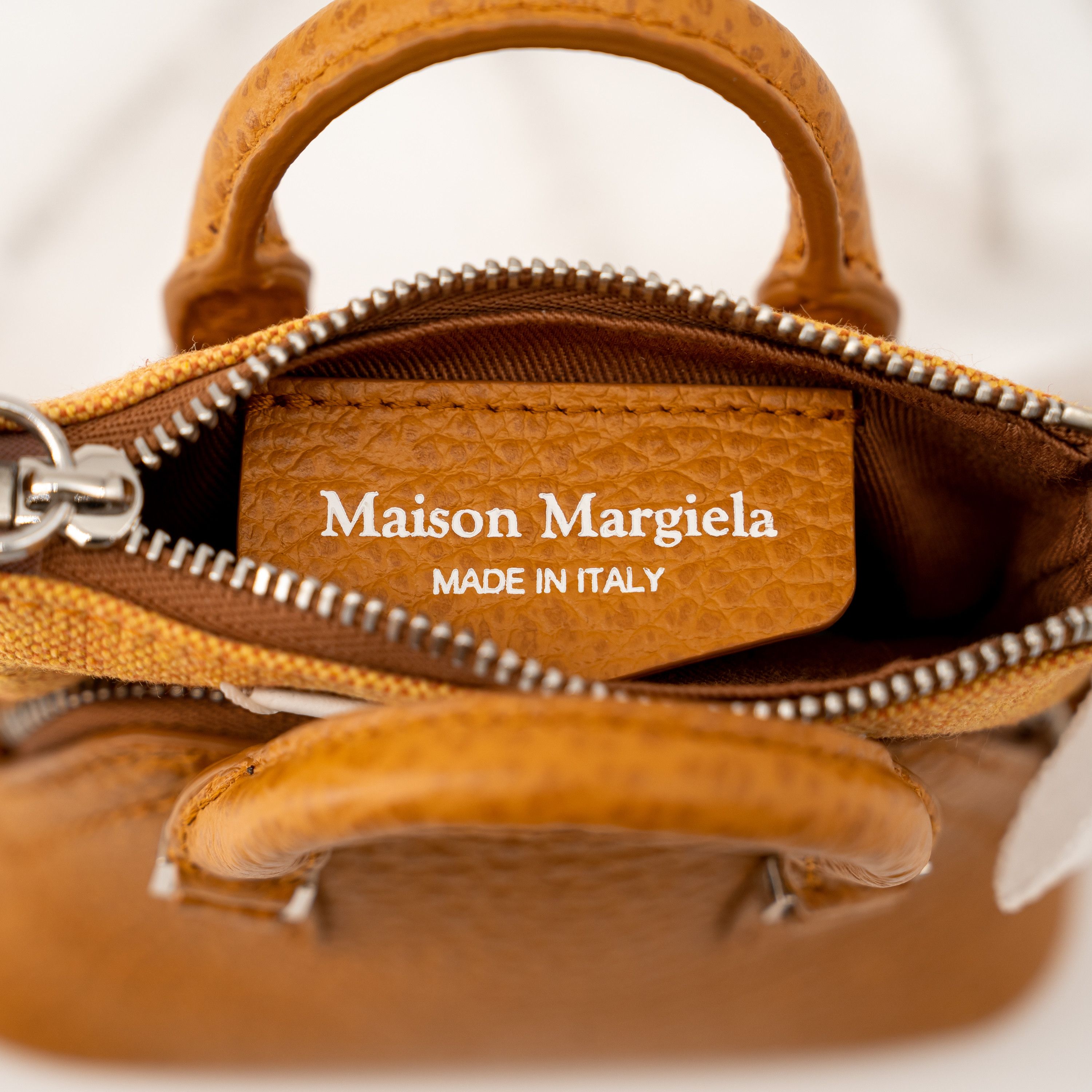Maison Margiela Maison Margiela 5AC Classique Baby Pebbled Leather Bag Size ONE SIZE - 6 Thumbnail