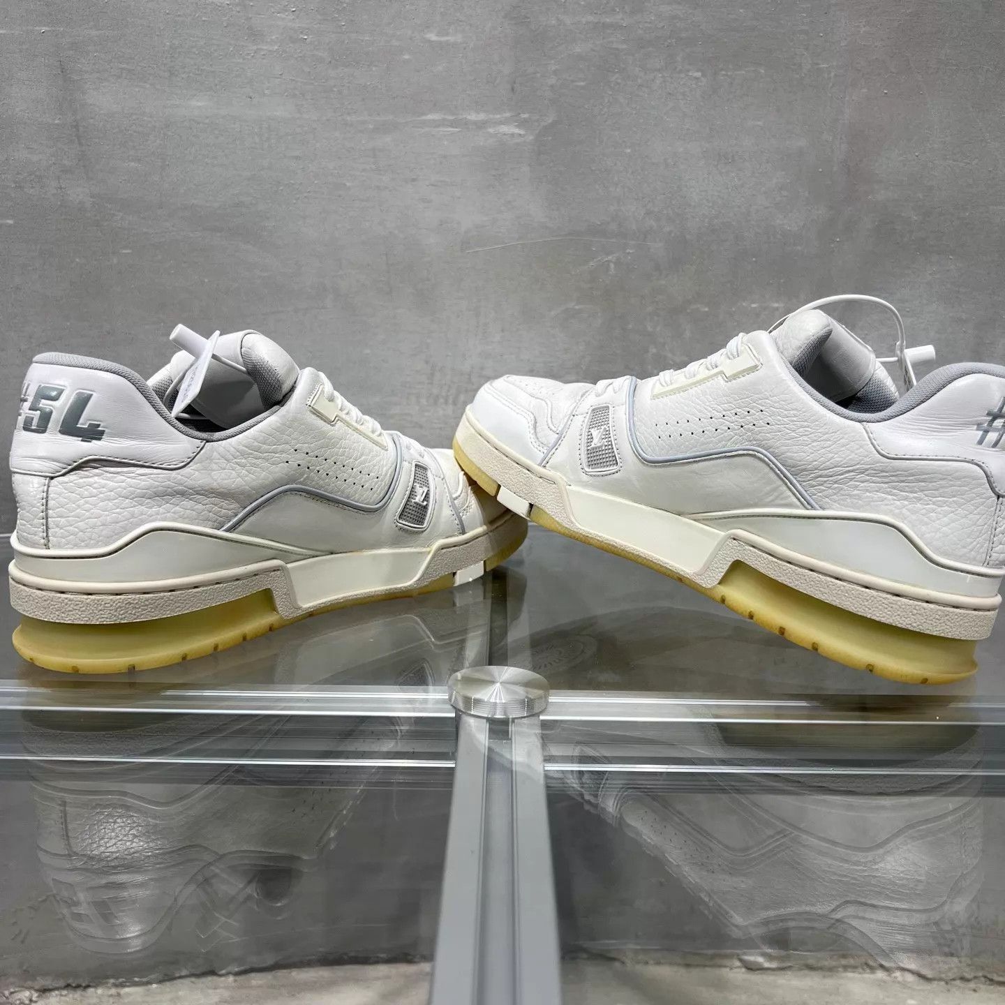 Louis Vuitton LV Trainer White Cement UK7.5 (41.5) Size US 8.5 / EU 41-42 - 6 Thumbnail