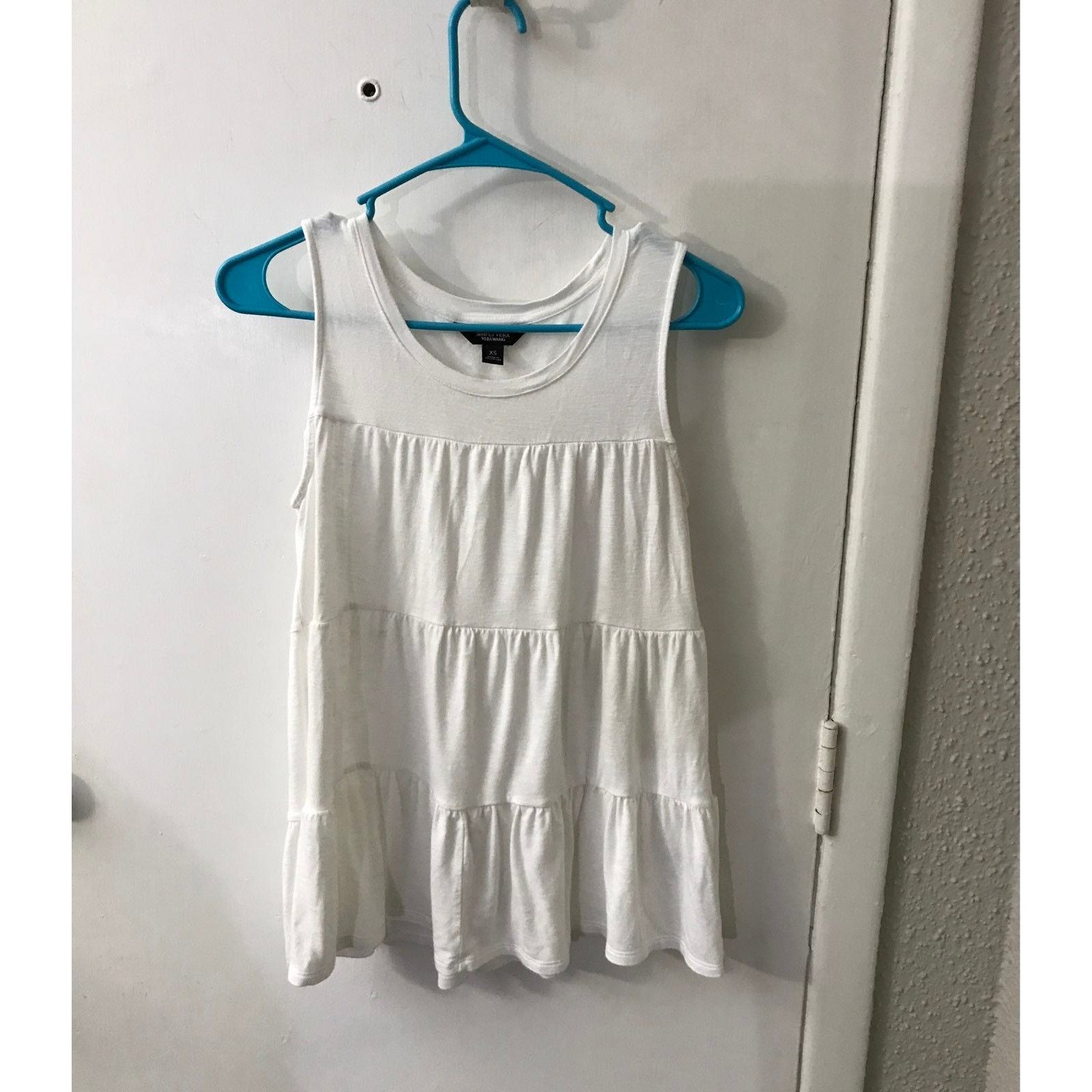 Vera Wang Simply Vera Wang White Tiered Tank Top XS Summer Size XS / US 0-2 / IT 36-38 - 3 Thumbnail