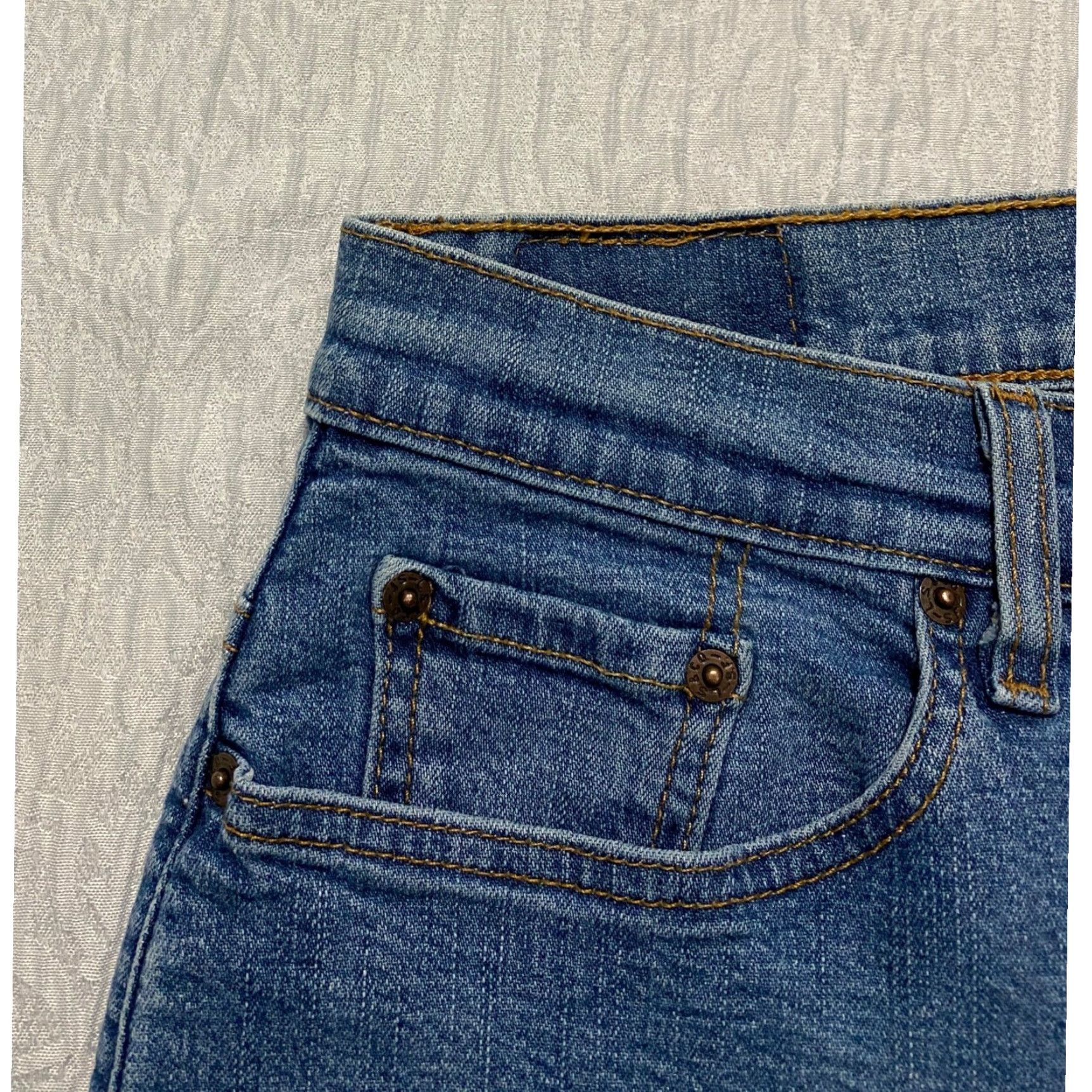 Levi's VINTAGE Levi's 510 Jeans Women 12 Misses Medium Blue Denim Slim Fit Jeans Women 12 Blue Denim Slim Fit Size 34" / US 12 / IT 48 - 5 Thumbnail