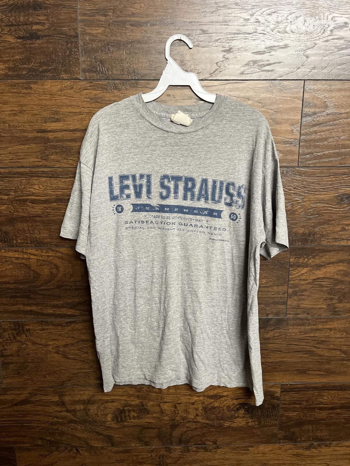 Designer VTG Levi Strauss T-shirt Made to Be Worn Every Day 1994 S/M Size US S / EU 44-46 / 1 - 1 Thumbnail