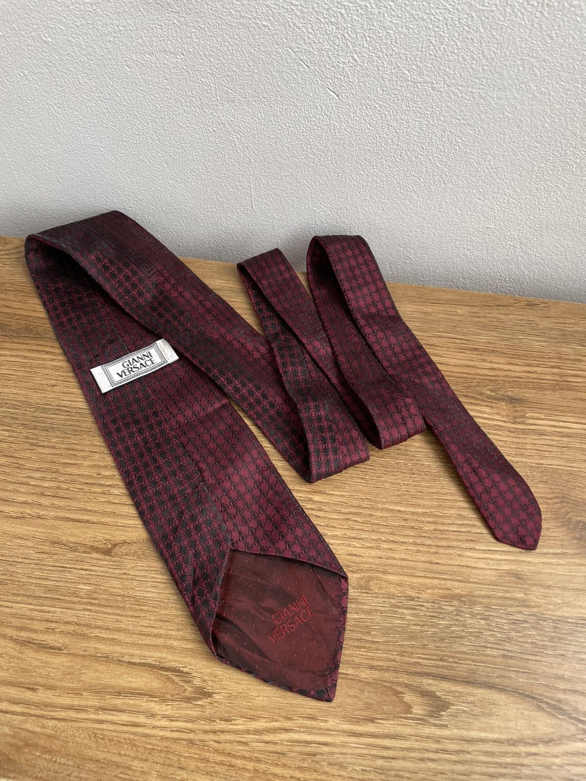 Versace Rare Gianni Versace Vintage 90s Medusa Logo 100% Silk Tie Size ONE SIZE - 1 Thumbnail