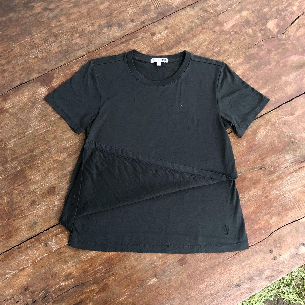 JW Anderson J.W Anderson x Uniqlo Designer Rare T Shirt Size S / US 4 / IT 40 - 3 Thumbnail