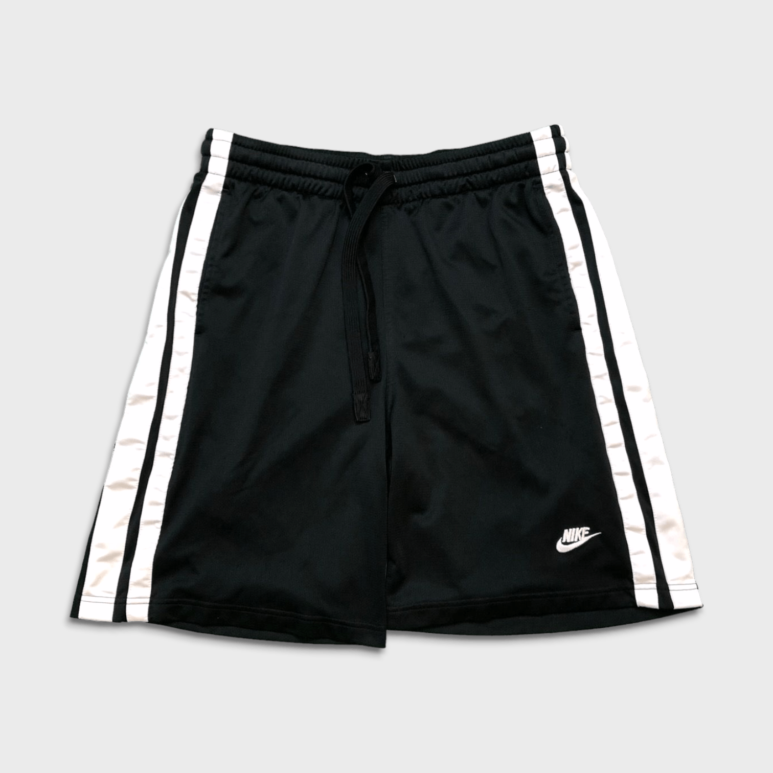 Nike Nike Sportswear Shorts Large Swoosh Spell Out Pocketed Pants Size US 30 / EU 46 - 1 Thumbnail
