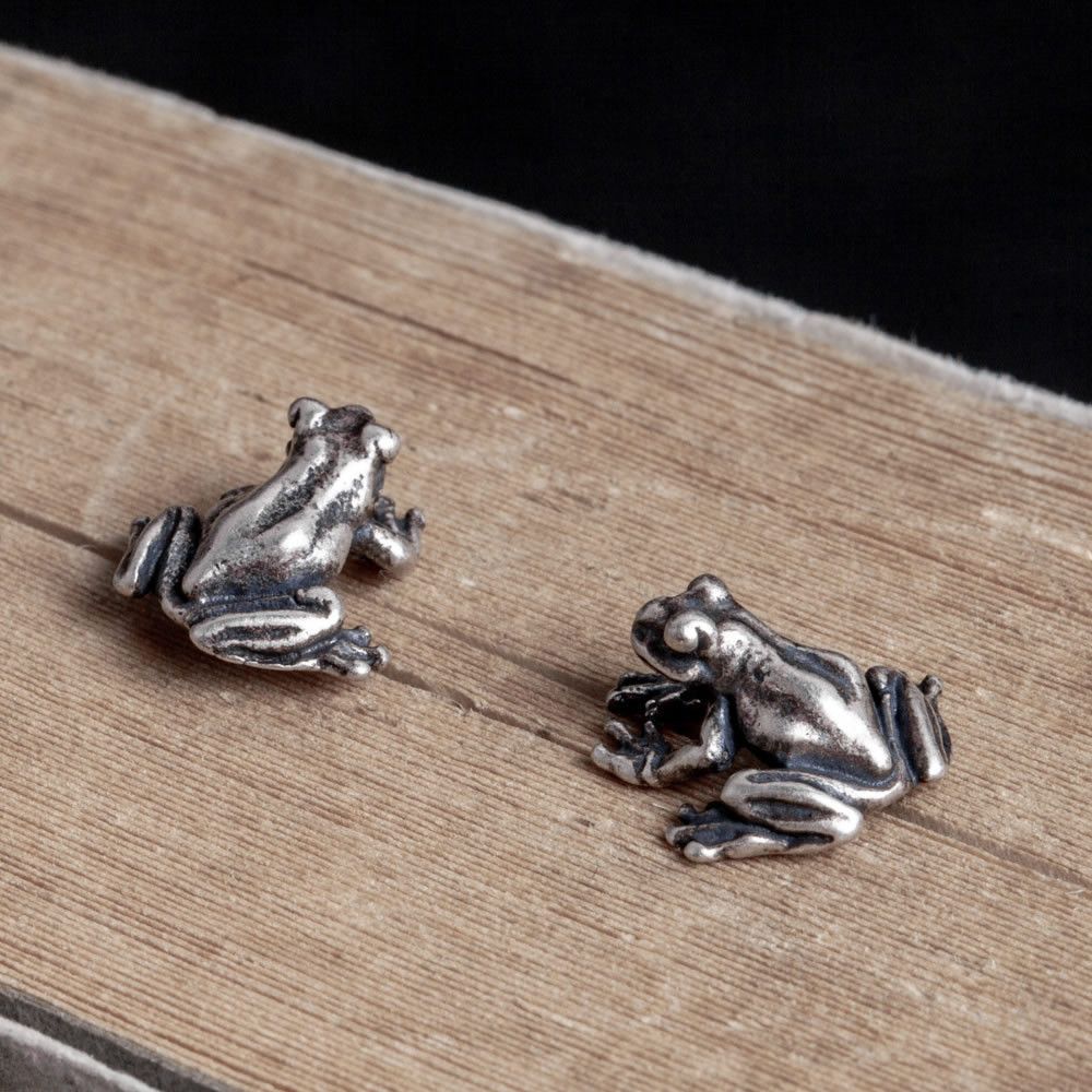 Handmade × Jewelry Frog Dark Earrings One Pairs Chrome Jewelry Size ONE SIZE - 1 Thumbnail
