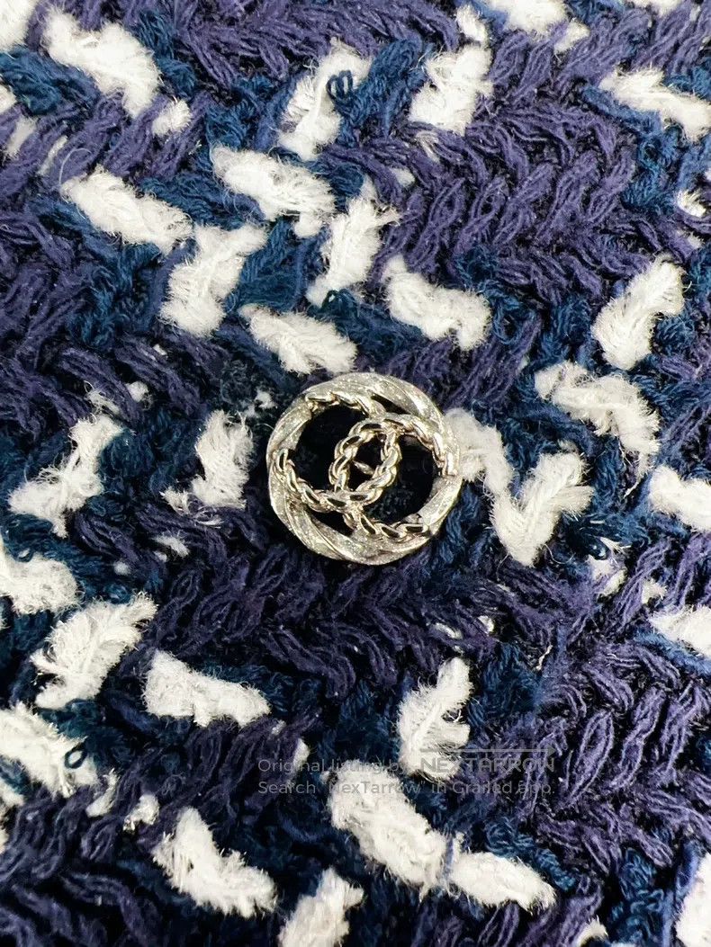 Chanel Chanel 23B blue and white knitted plaid short-sleeved dres Size XS / US 0-2 / IT 36-38 - 3 Thumbnail