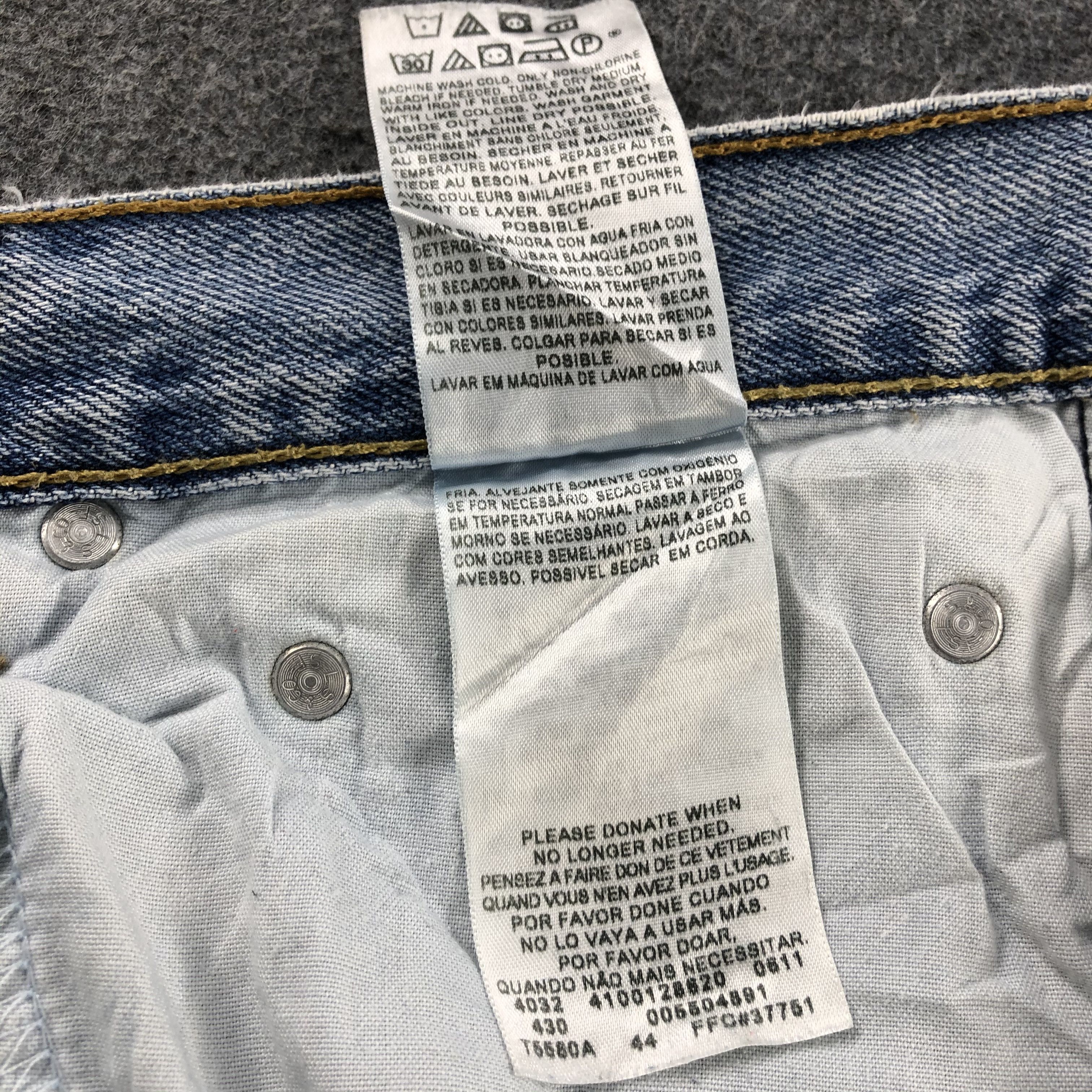 Levi's Vintage Light Wash Levis 550 Jeans-J2297 Size US 35 - 15 Thumbnail
