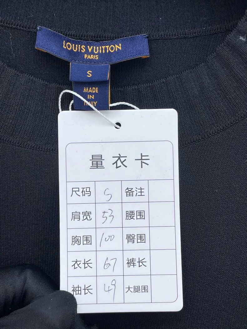 Louis Vuitton Louis Vuitton Black logo Jersey sweater 2504-Nextarrow Size US S / EU 44-46 / 1 - 5 Thumbnail
