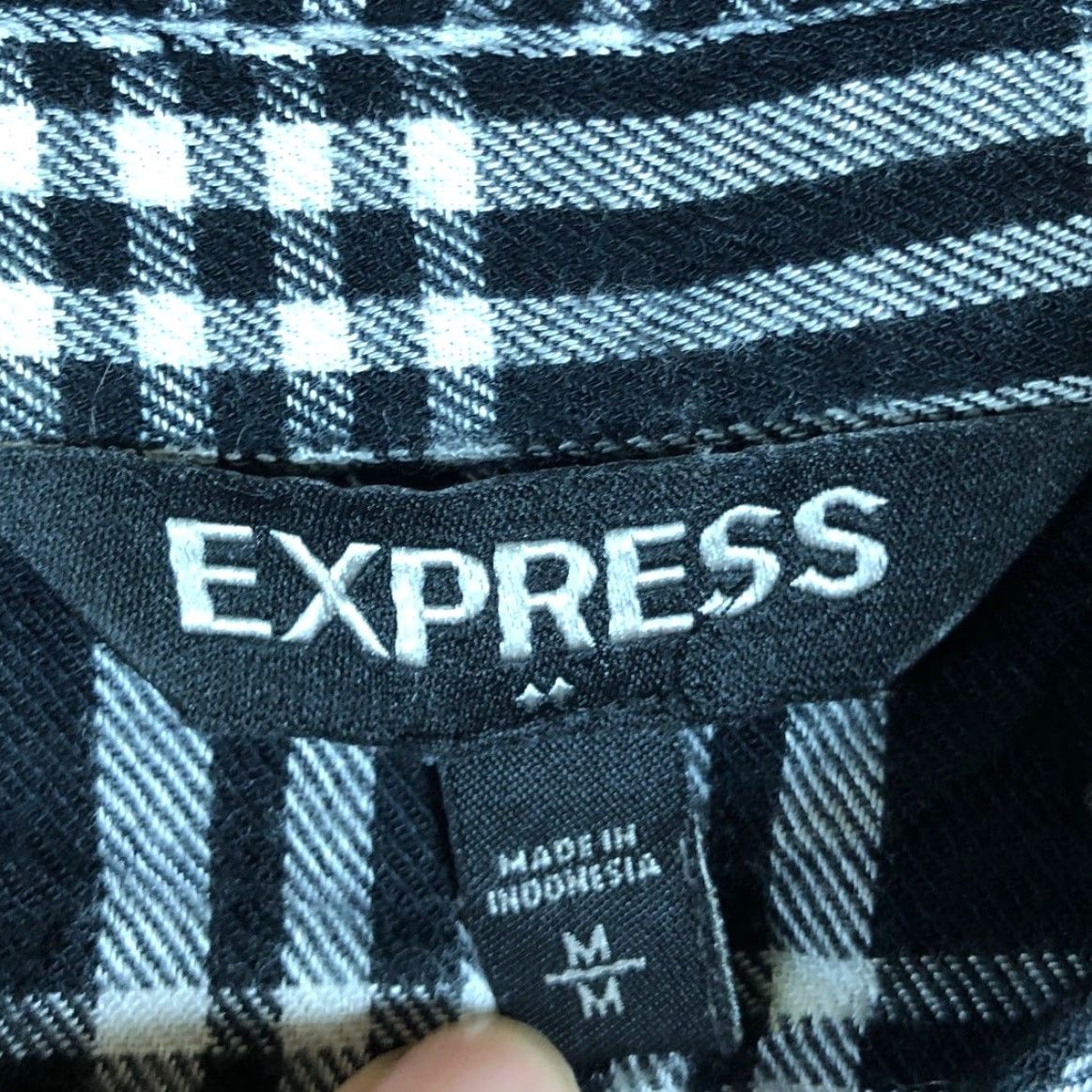 Express Express Shirt Women Black White Plaid Button-Down Roll Tab Sleeve Medium Size M / US 6-8 / IT 42-44 - 6 Thumbnail