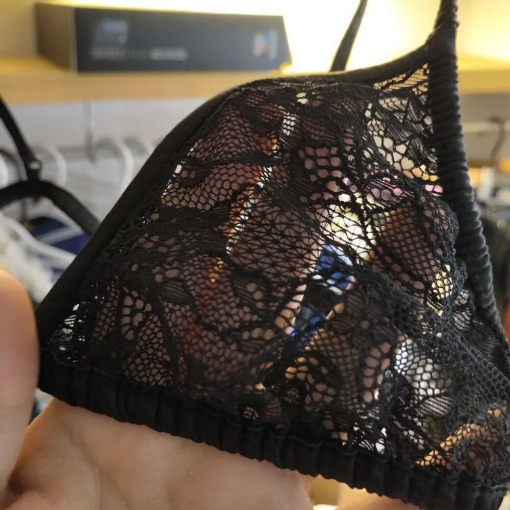 Zara NWT Zara Black Satin Lace Triangle Bra Adjustable Straps Size ONE SIZE - 7 Thumbnail