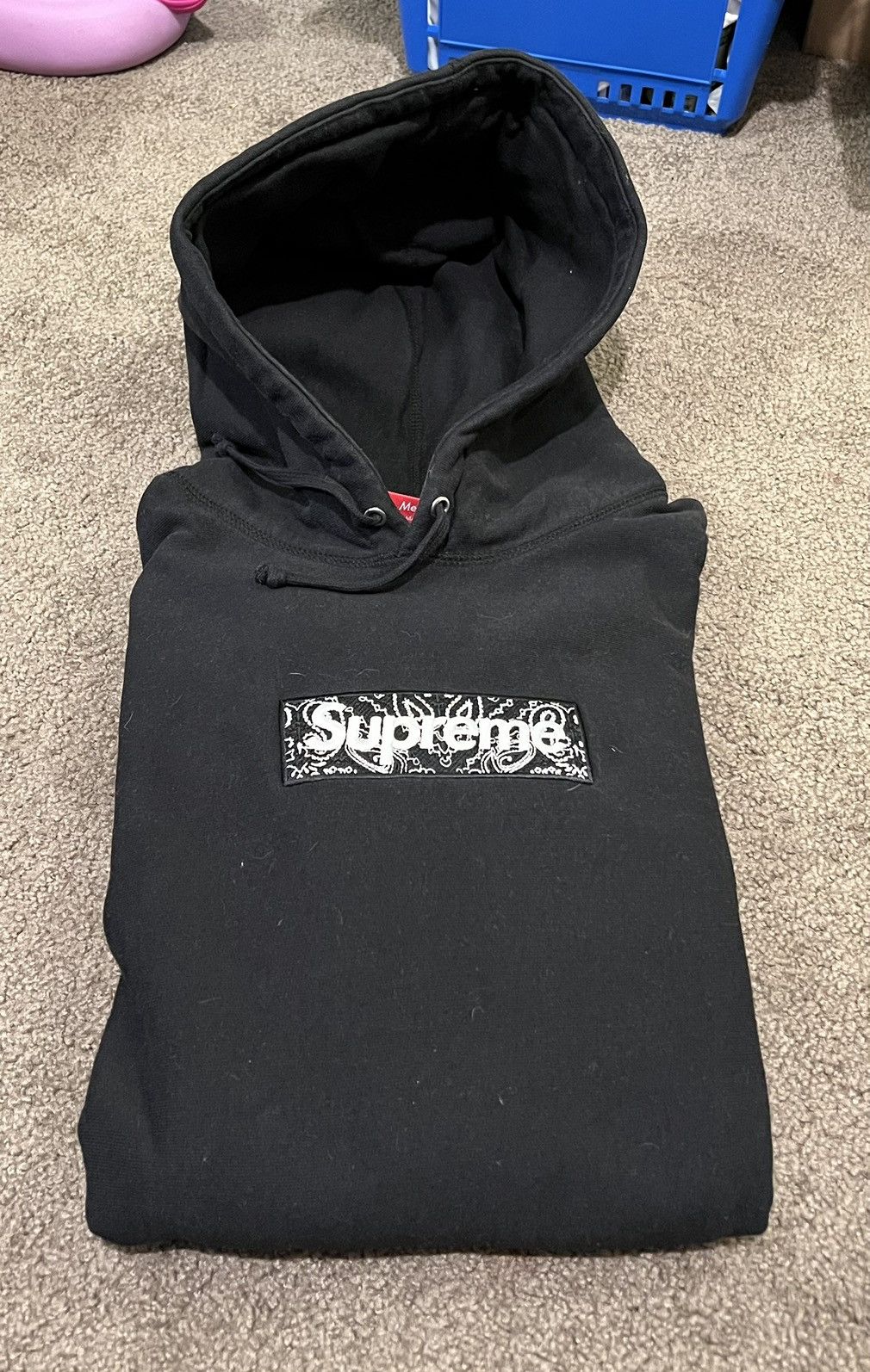 Black bandana box online logo