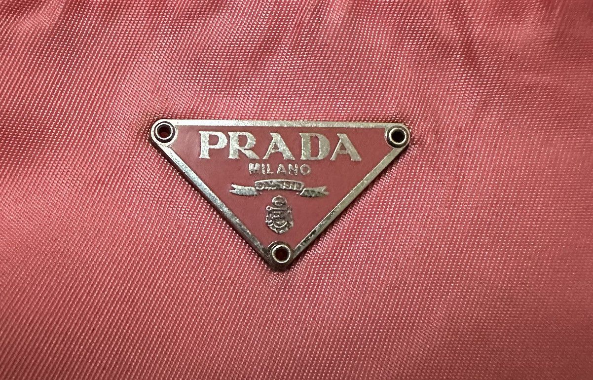Prada Prada pink Nylon Vela Cosmetic pouch Italy Size ONE SIZE - 2 Thumbnail