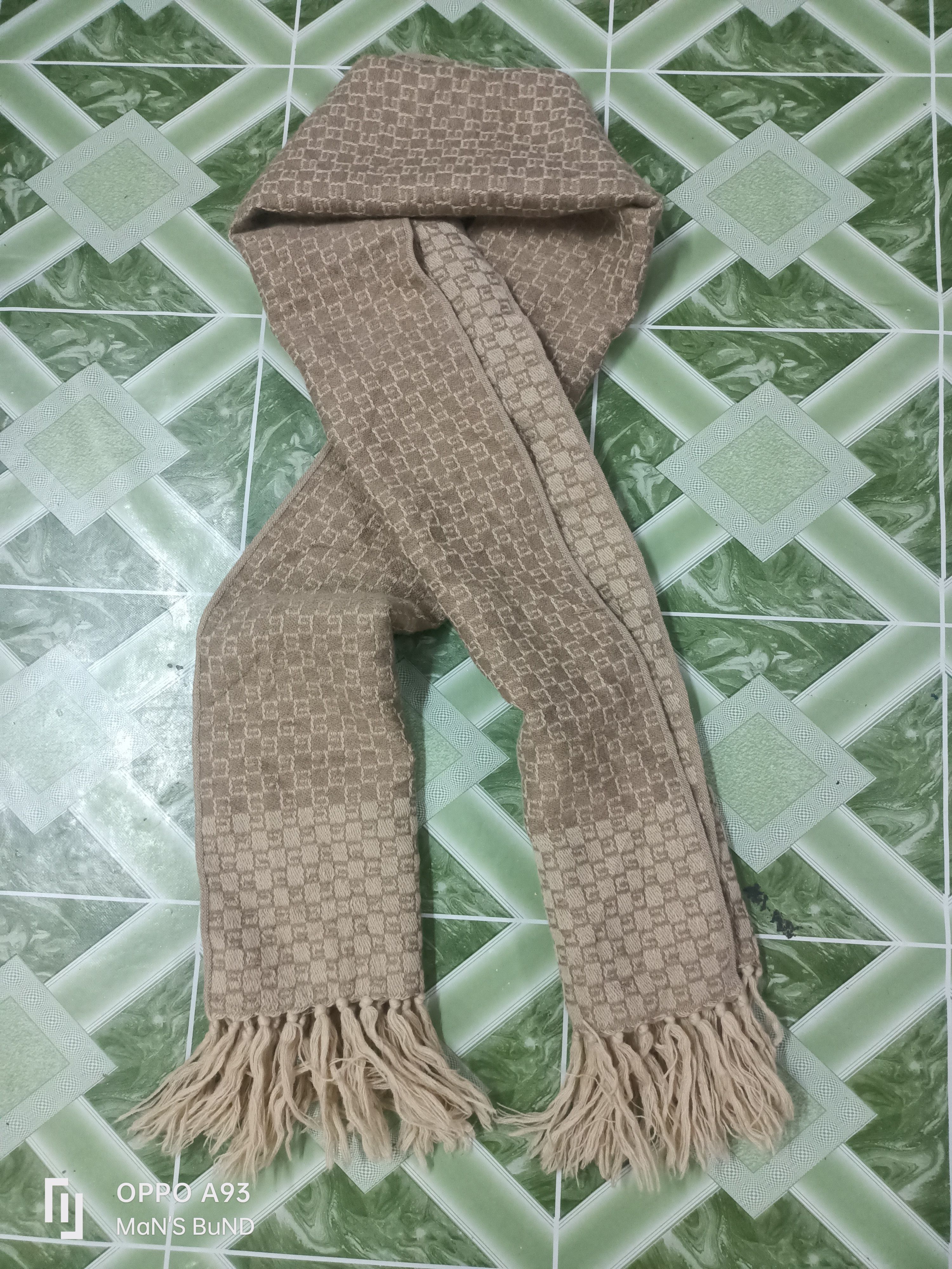 Gucci CACHECOL GUCCI/GUCCI USADO Size ONE SIZE - 1 Thumbnail
