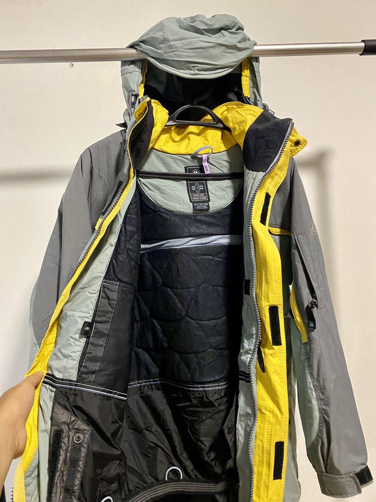 Vintage Nike ACG STORM FIT Waterproof Jacket