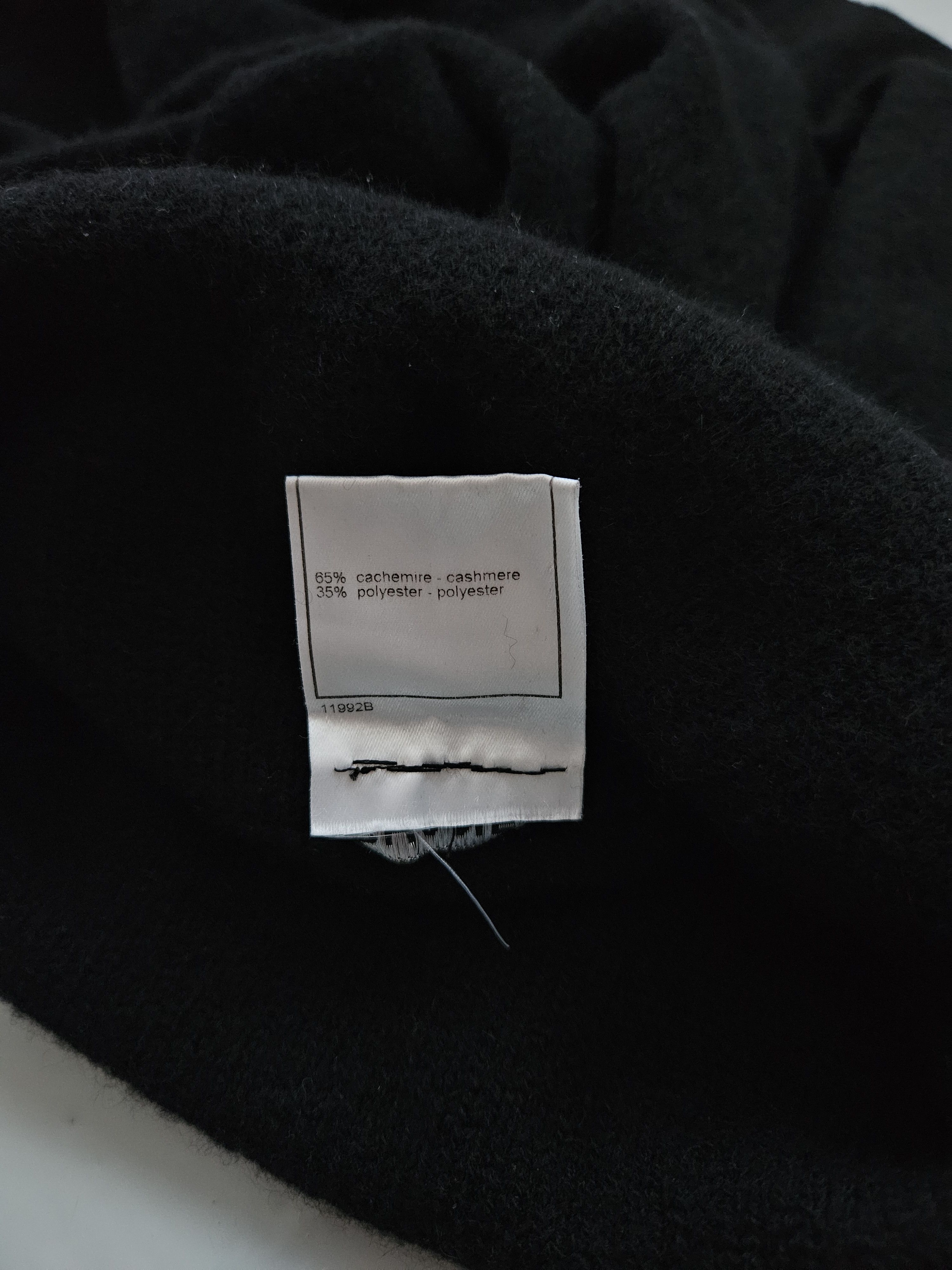 Chanel AW2001 Chanel logo plate cashmere blend turtleneck Size M / US 6-8 / IT 42-44 - 14 Thumbnail