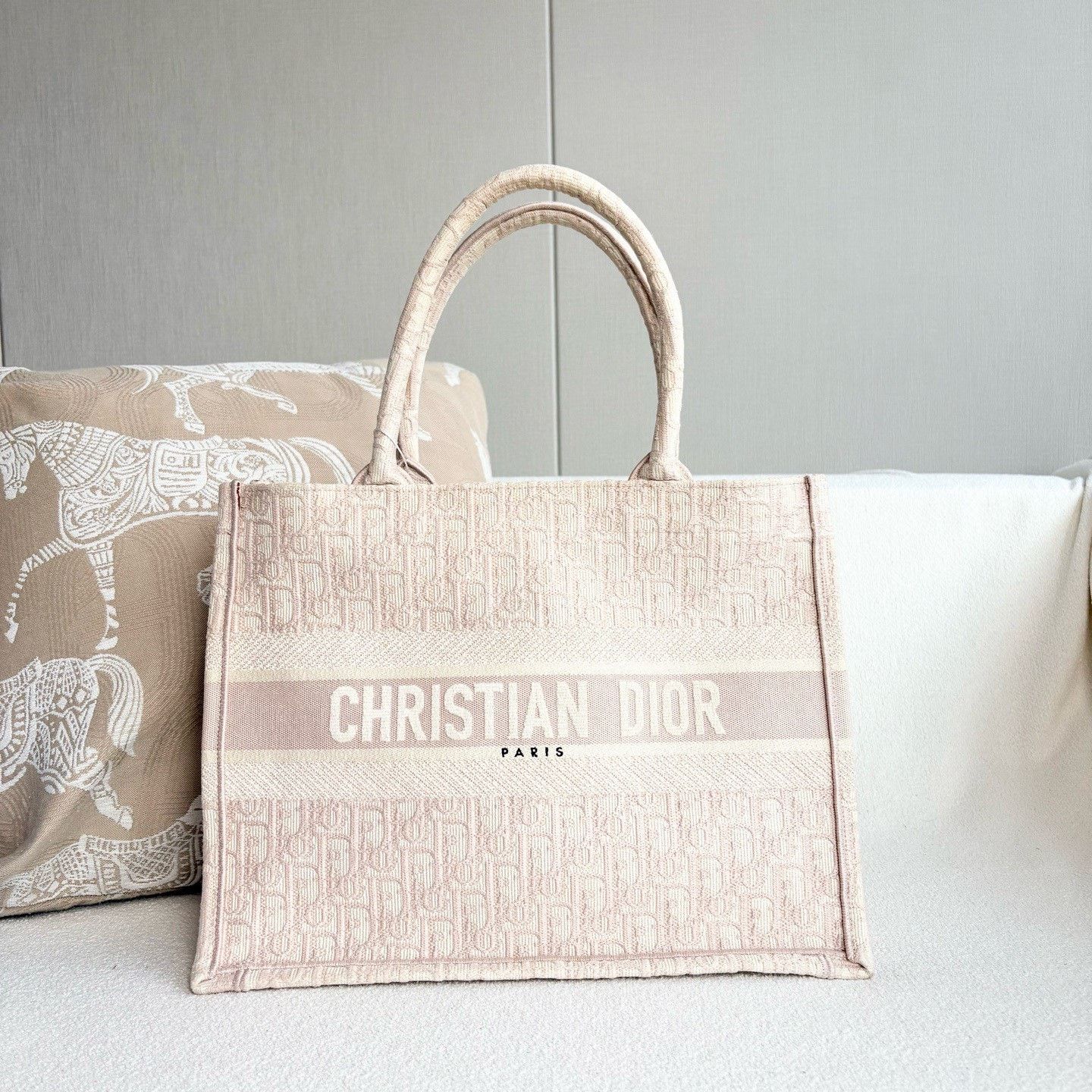 Dior Pre-loved Bag Very good condition Size ONE SIZE - 1 Thumbnail