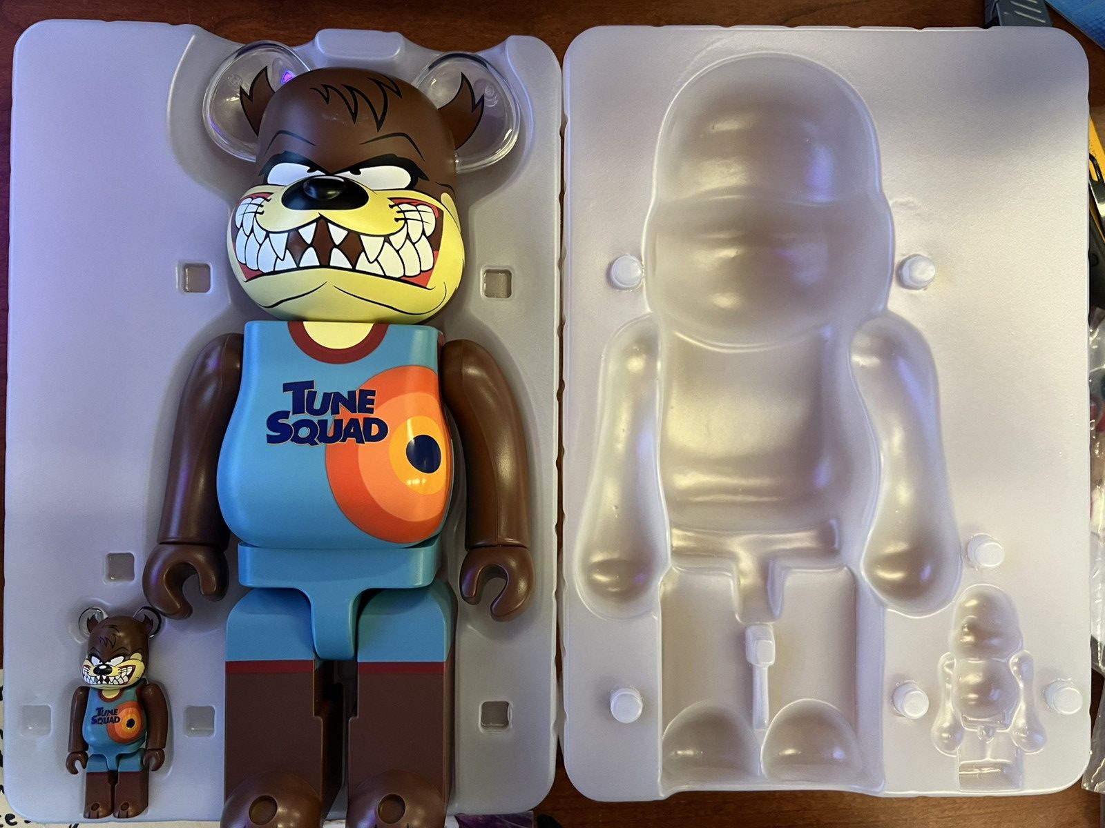 Medicom Toy Space Jam New Legacy Tasmanian Devil 100% 400% Bearbrick Set Size ONE SIZE - 3 Thumbnail