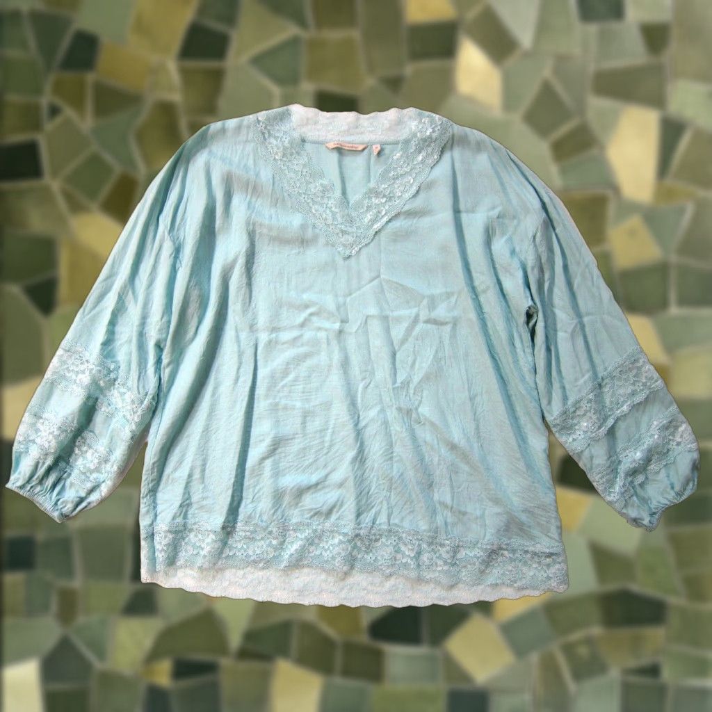 Soft Surroundings Soft Surroundings Teal Blouse Women XL Long Sleeve V-Neck Rayon Lace Shirt Size XL / US 12-14 / IT 48-50 - 1 Thumbnail