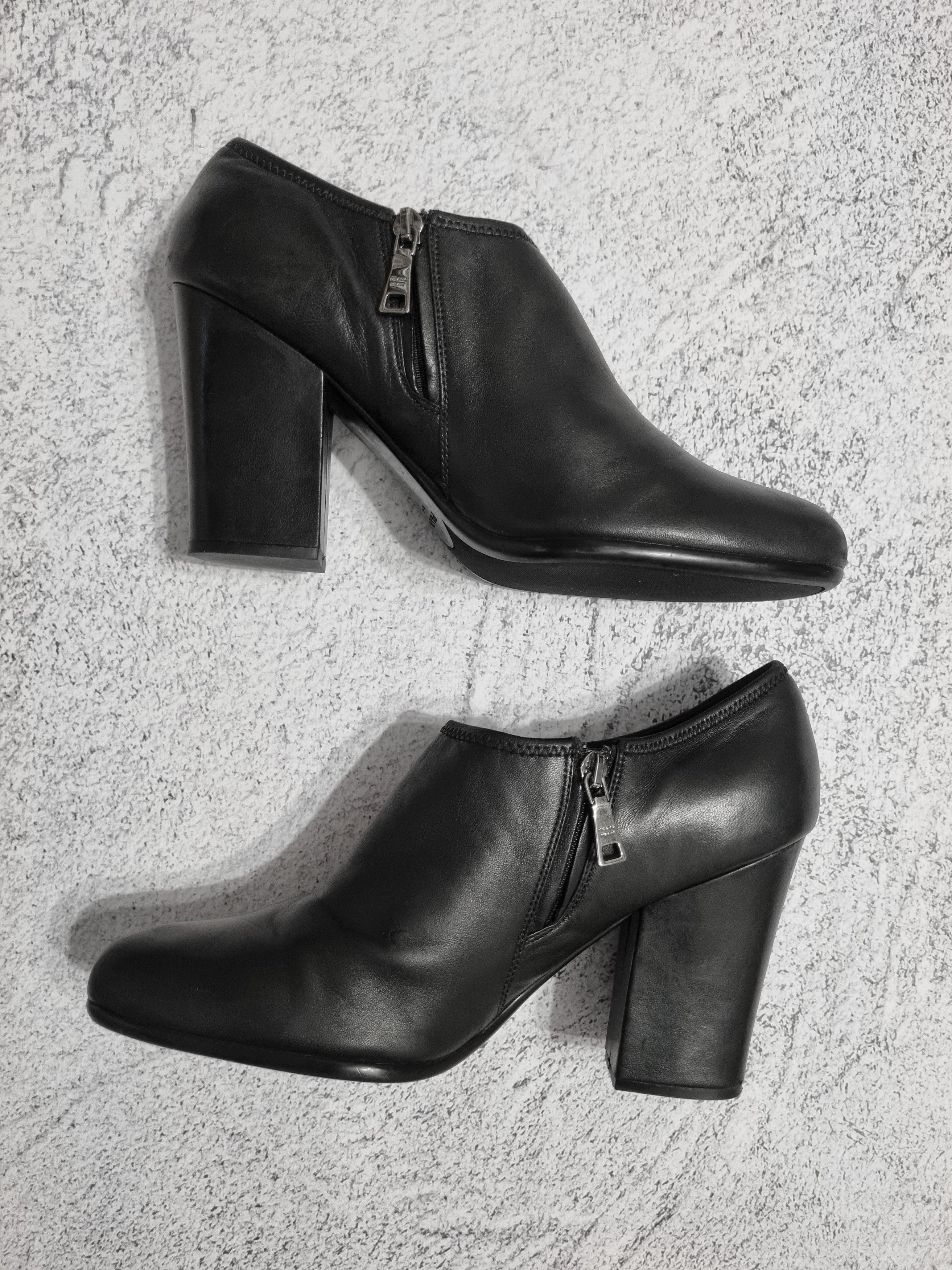 Prada Vintage Prada Leather Zip-Up Heeled Ankle Boots Shoes Size US 8 / IT 38 - 4 Thumbnail