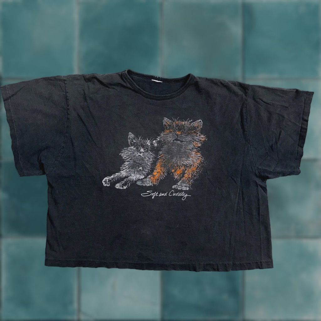 Vintage VINTAGE Cats Soft and Cuddly 1970s Boxy VTG T Shirt 70s Perfect Black Fade Boxy Animals Shirt Mens L Black 70s Vintage Fans Size US L / EU 52-54 / 3 - 1 Thumbnail