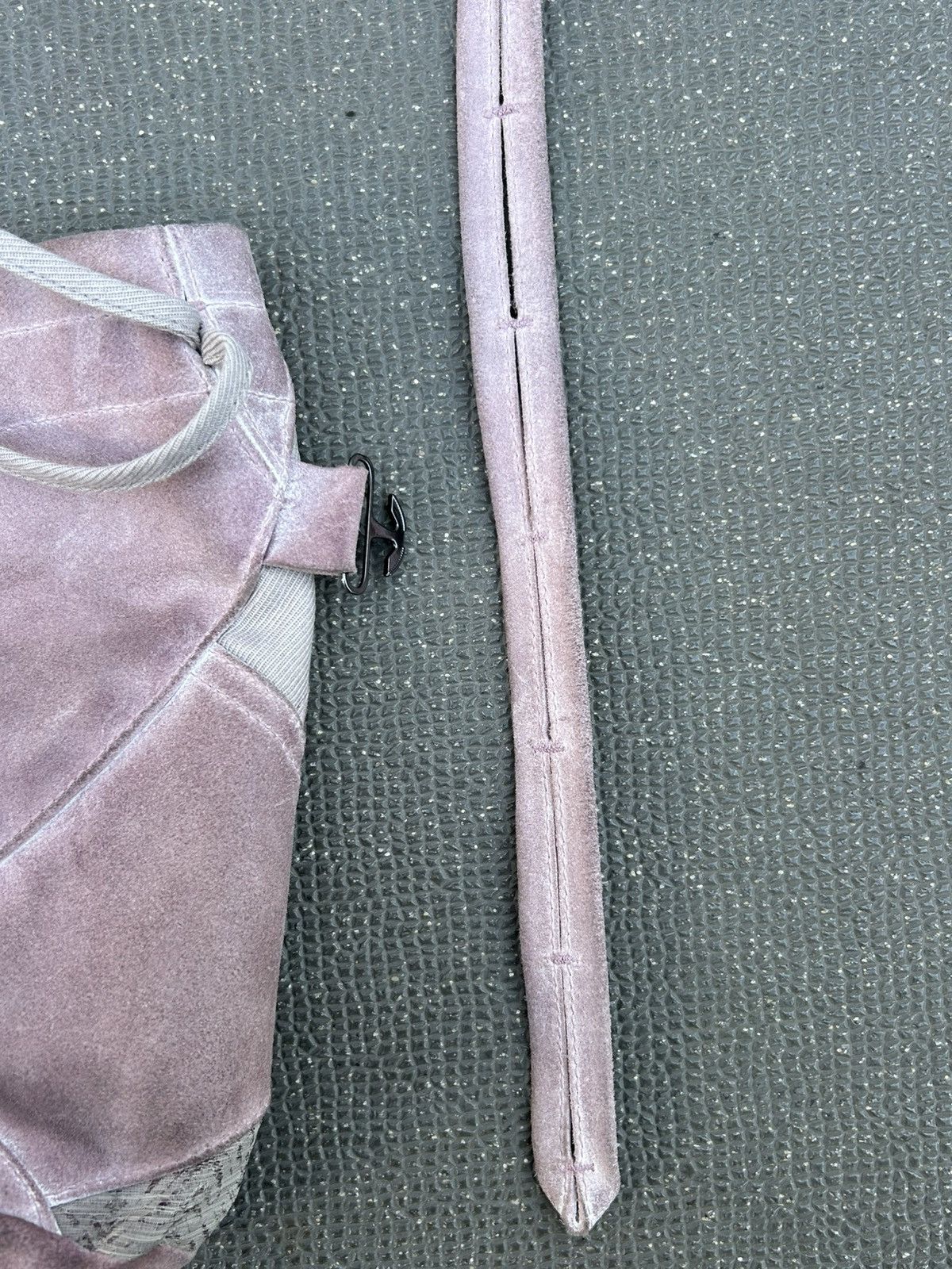Kiko Kostadinov Kiko Kostadinov oren extendable pink pouch bag quiver Size ONE SIZE - 6 Thumbnail