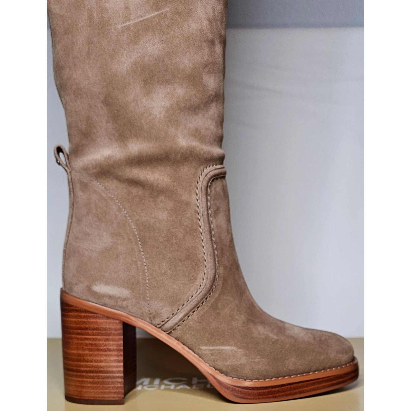 Michael Kors Michael Kors Hayden Suede Knee-High Boots in a taupe color Size US 7.5 / IT 37.5 - 5 Thumbnail