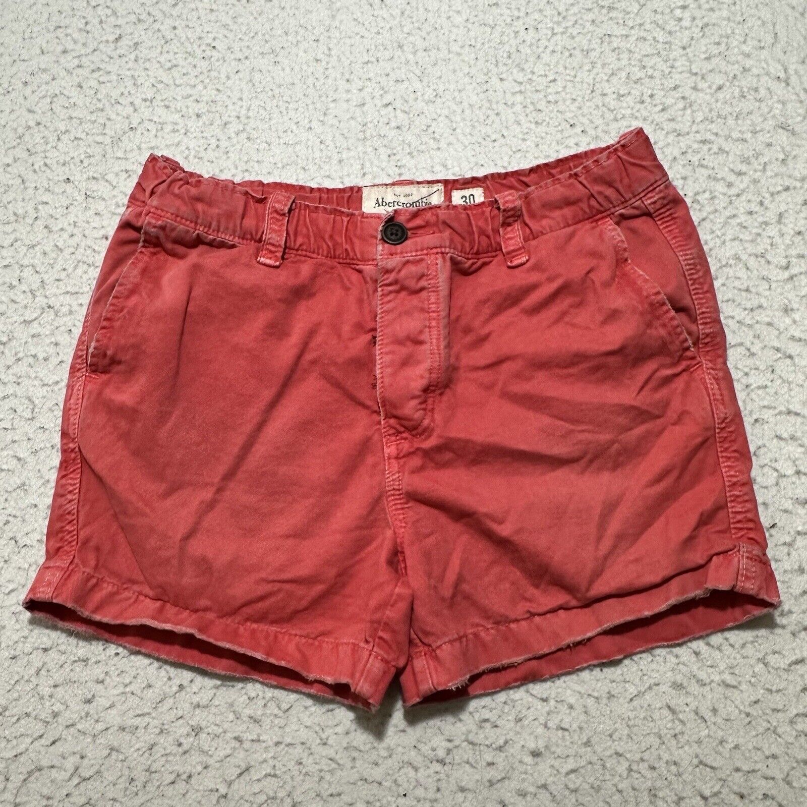 Abercrombie & Fitch Abercrombie 30 Flat Front 3" Inseam Pink Button Shorts Size 30" / US 8 / IT 44 - 1 Thumbnail