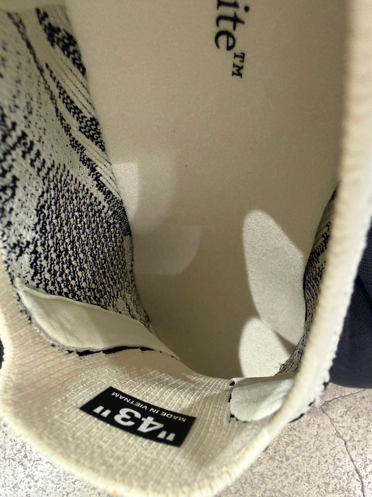 Off-White OFF-WHITE - Be Right Back Knit Light Sneakers Sand Black Size US 10 / EU 43 - 6 Thumbnail