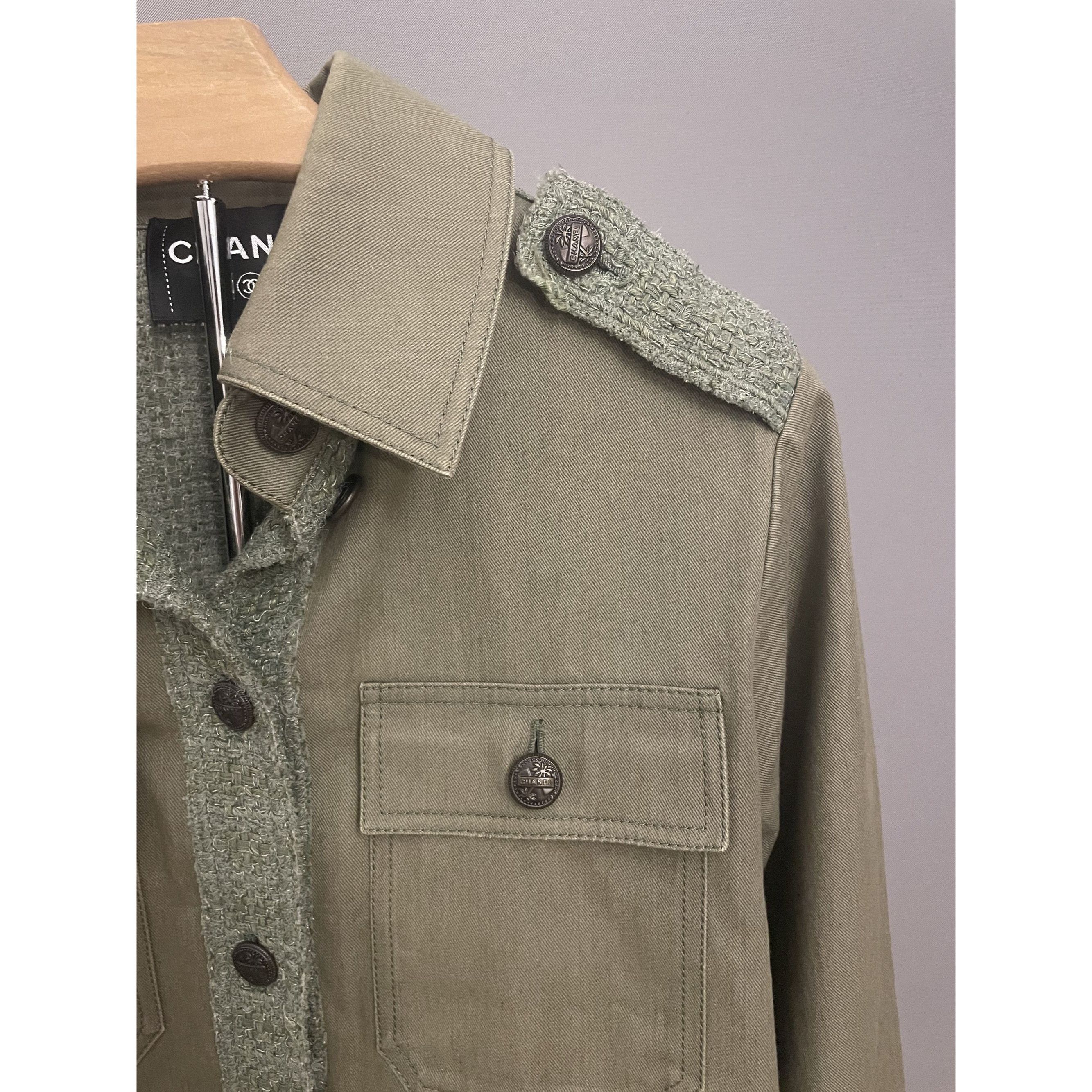 Chanel Chanel Military-Inspired Olive Green Jacket With Textured Tw Size XXS / US 00 / IT 34 - 4 Thumbnail
