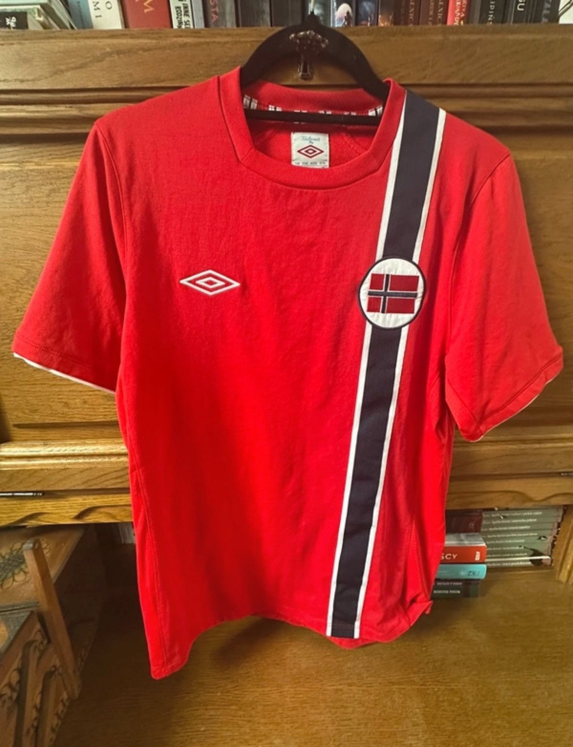 Umbro Norway 2012 jersey Size US M / EU 48-50 / 2 - 1 Thumbnail