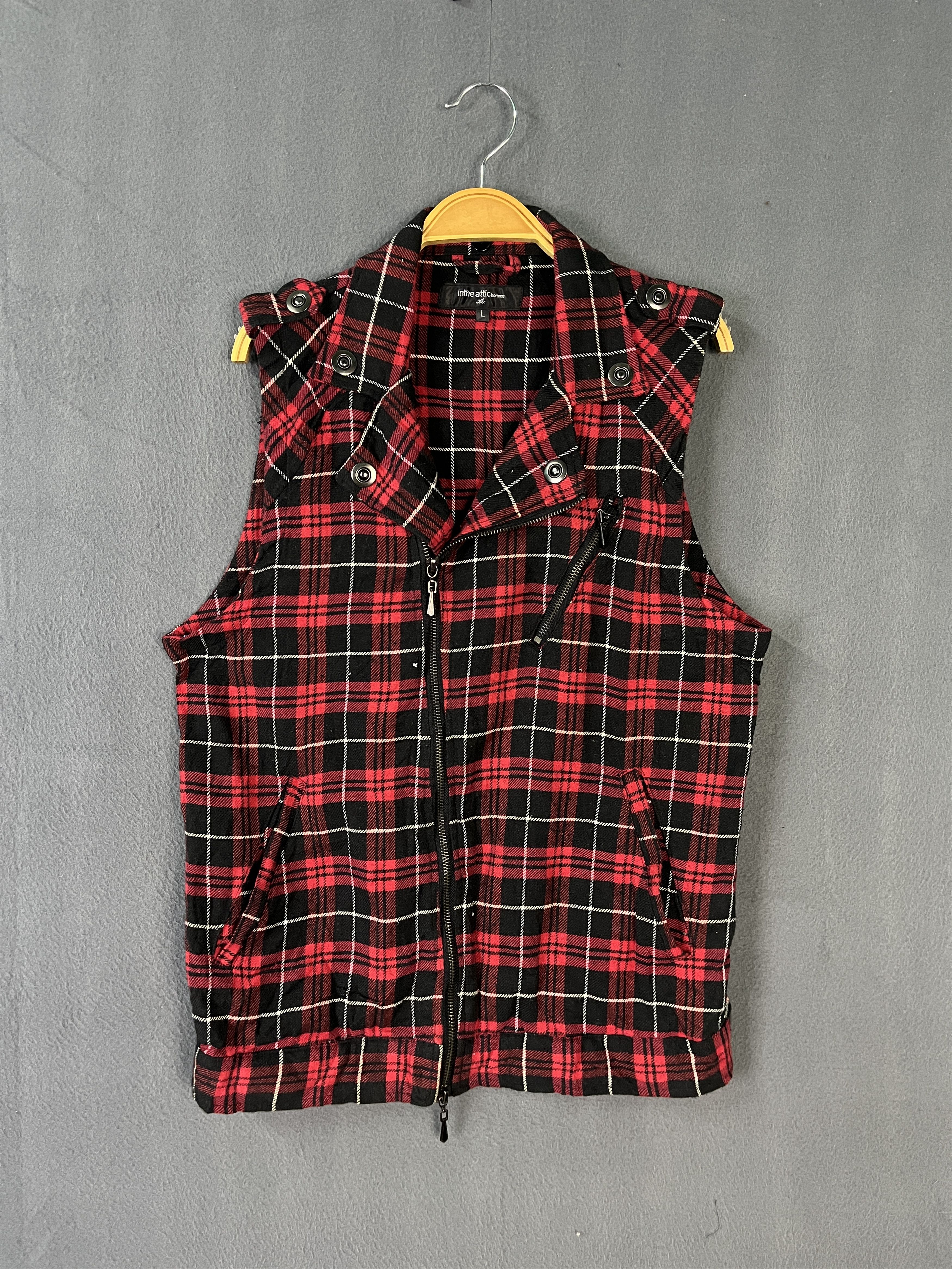 In The Attic In The Attic Homme Tartan Seditionaries Sleeveless Jacket Size US S / EU 44-46 / 1 - 1 Thumbnail