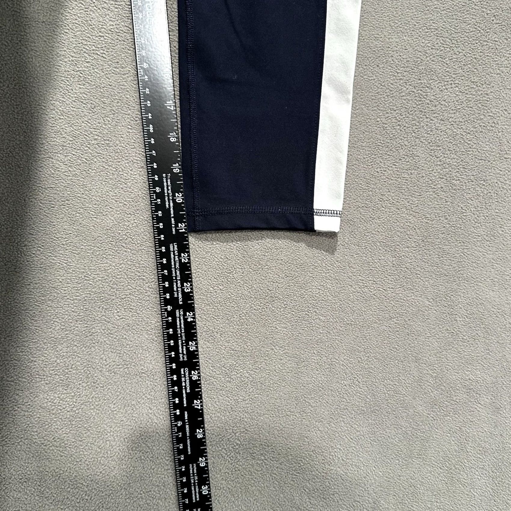 Old Navy Old Navy Active Go Dry Leggings Womens S Blue Green White Stretch Yoga Capri Size 28" / US 6 / IT 42 - 6 Thumbnail