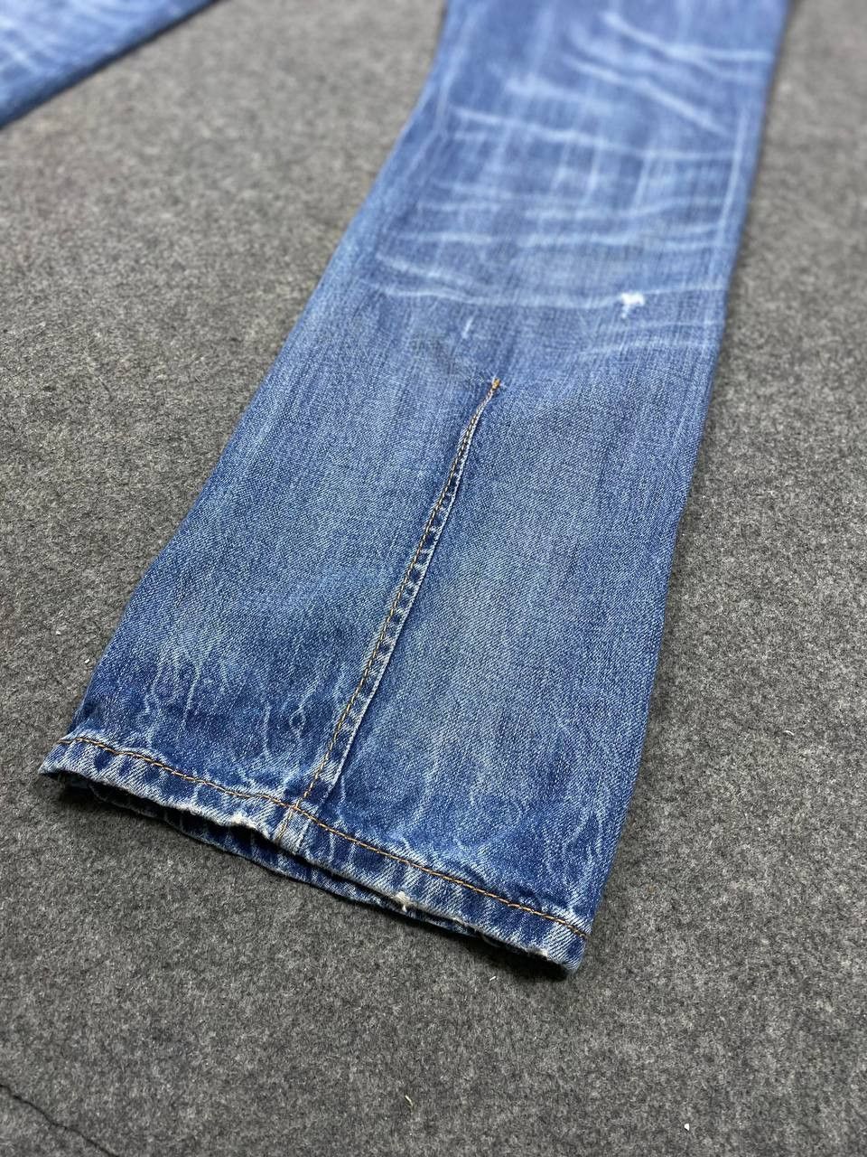 Bershka bershka distressed denim selvedgeon pocket nice design Size US 38 / EU 54 - 7 Thumbnail
