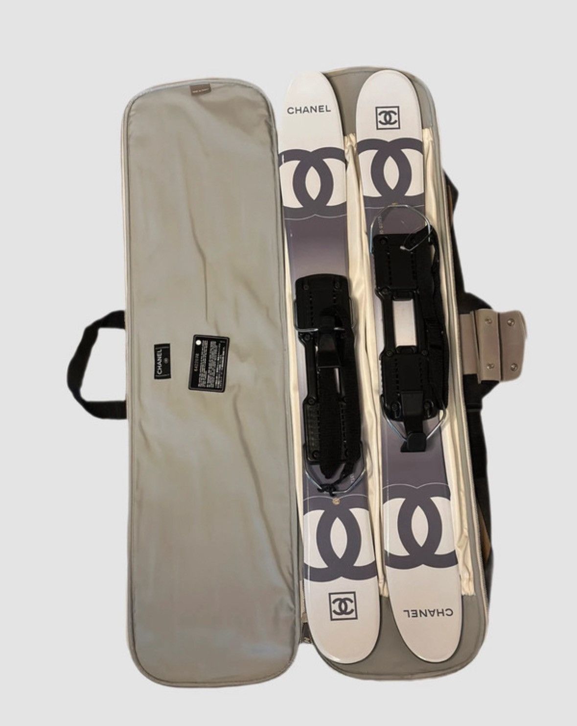 Chanel ARCHIVE A/W 2000 SKIS Size US 7.5 / IT 37.5 - 2 Thumbnail