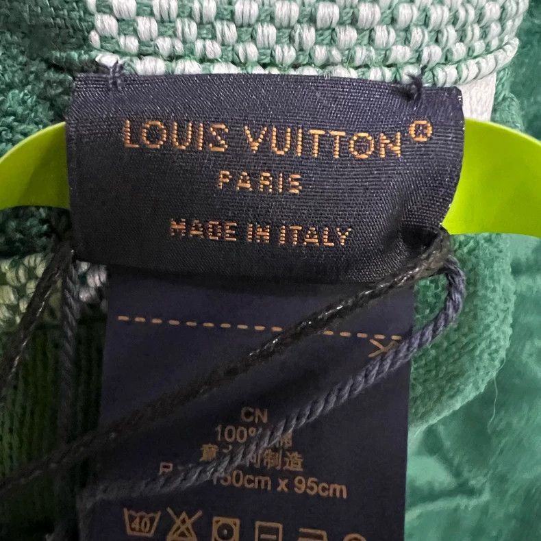 Louis Vuitton Louis Vuitton Green presbyopic towel Size ONE SIZE - 6 Thumbnail