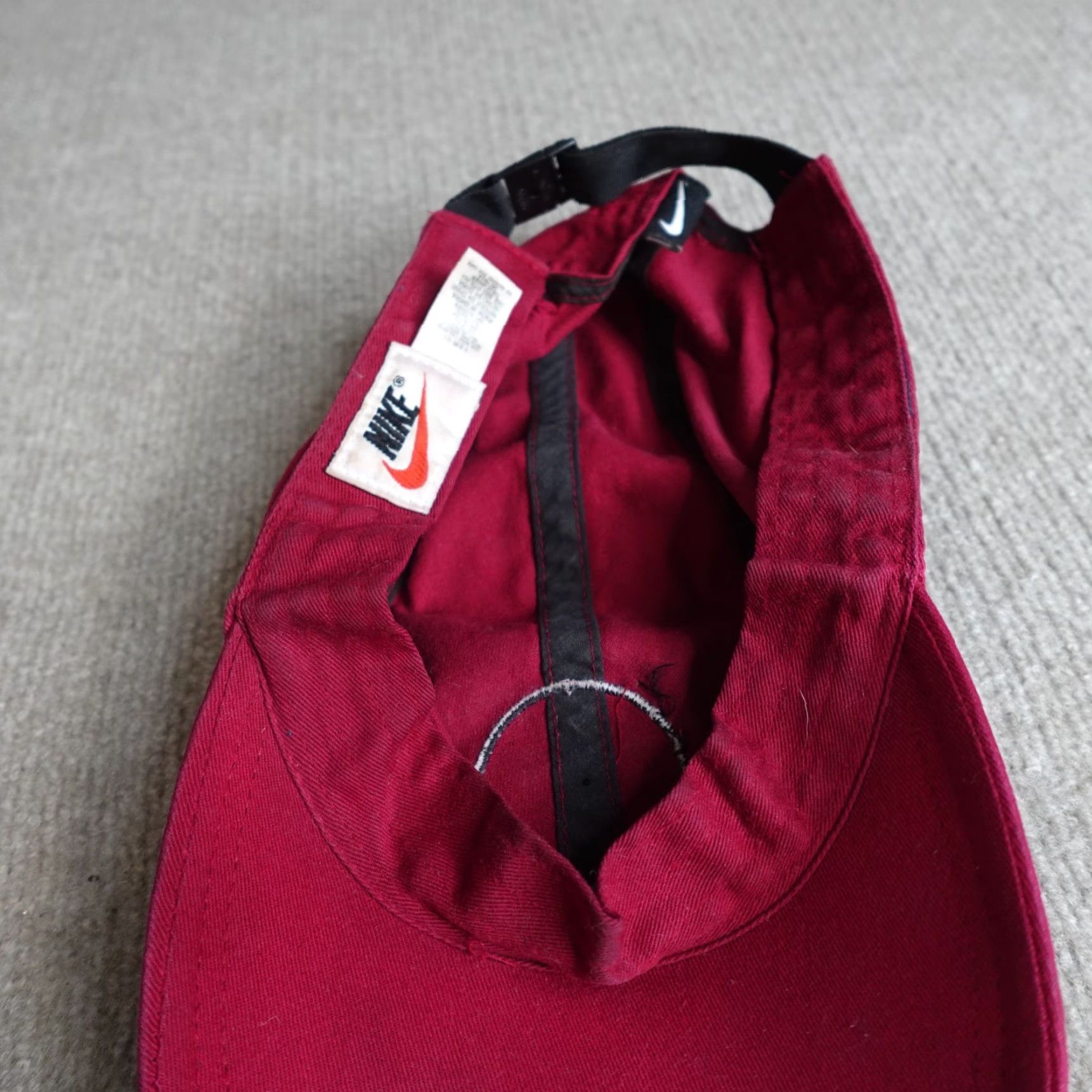 Nike VINTAGE Nike Athletics Hat 4 Panel Strapback Red Gray Tag Adjustable Mens Baseball Cap Size ONE SIZE - 5 Thumbnail