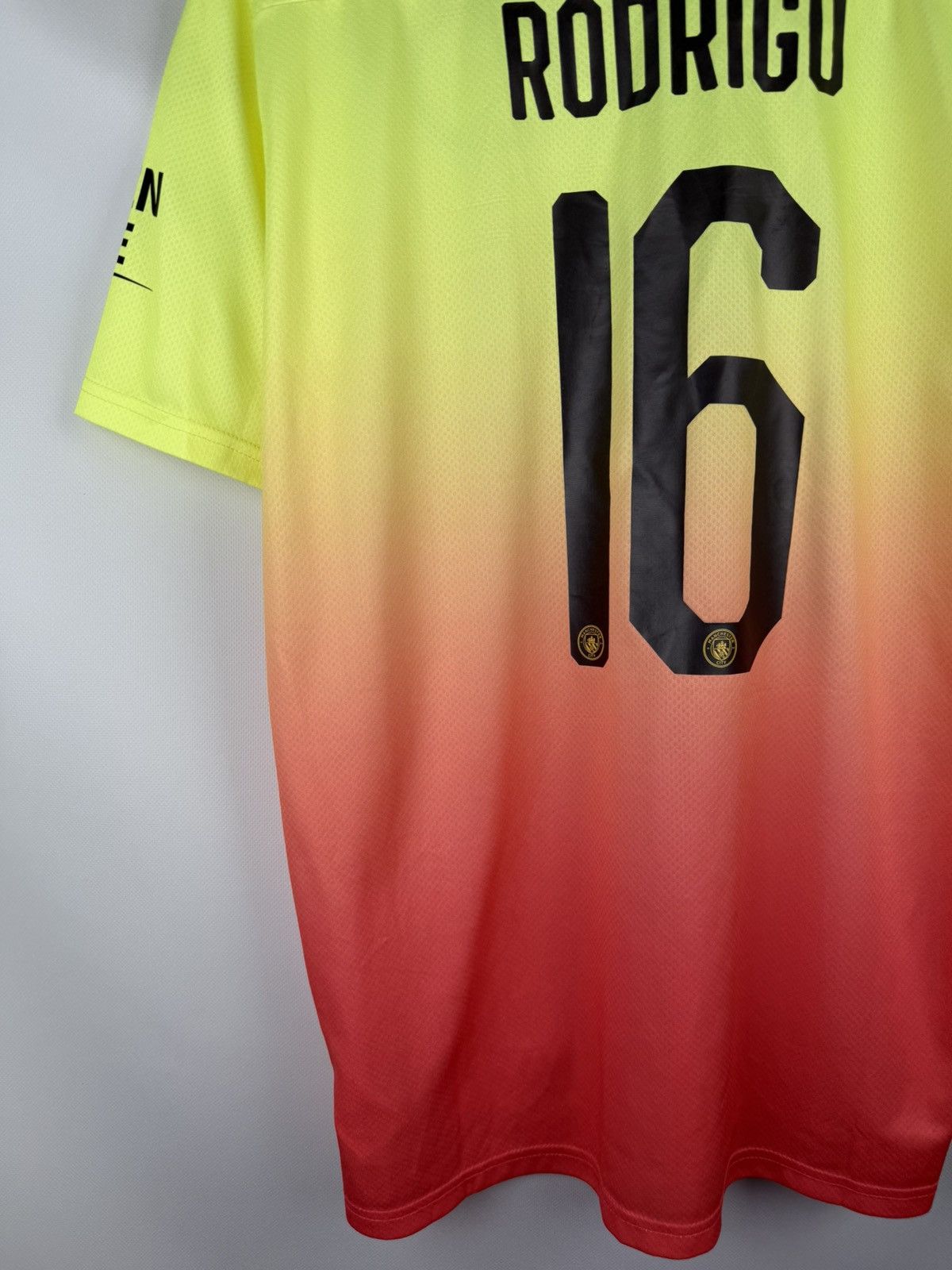 Puma Manchester City 2019-20 Third Kit #16 Rodrigo Jersey Shirt Size US XL / EU 56 / 4 - 22 Thumbnail