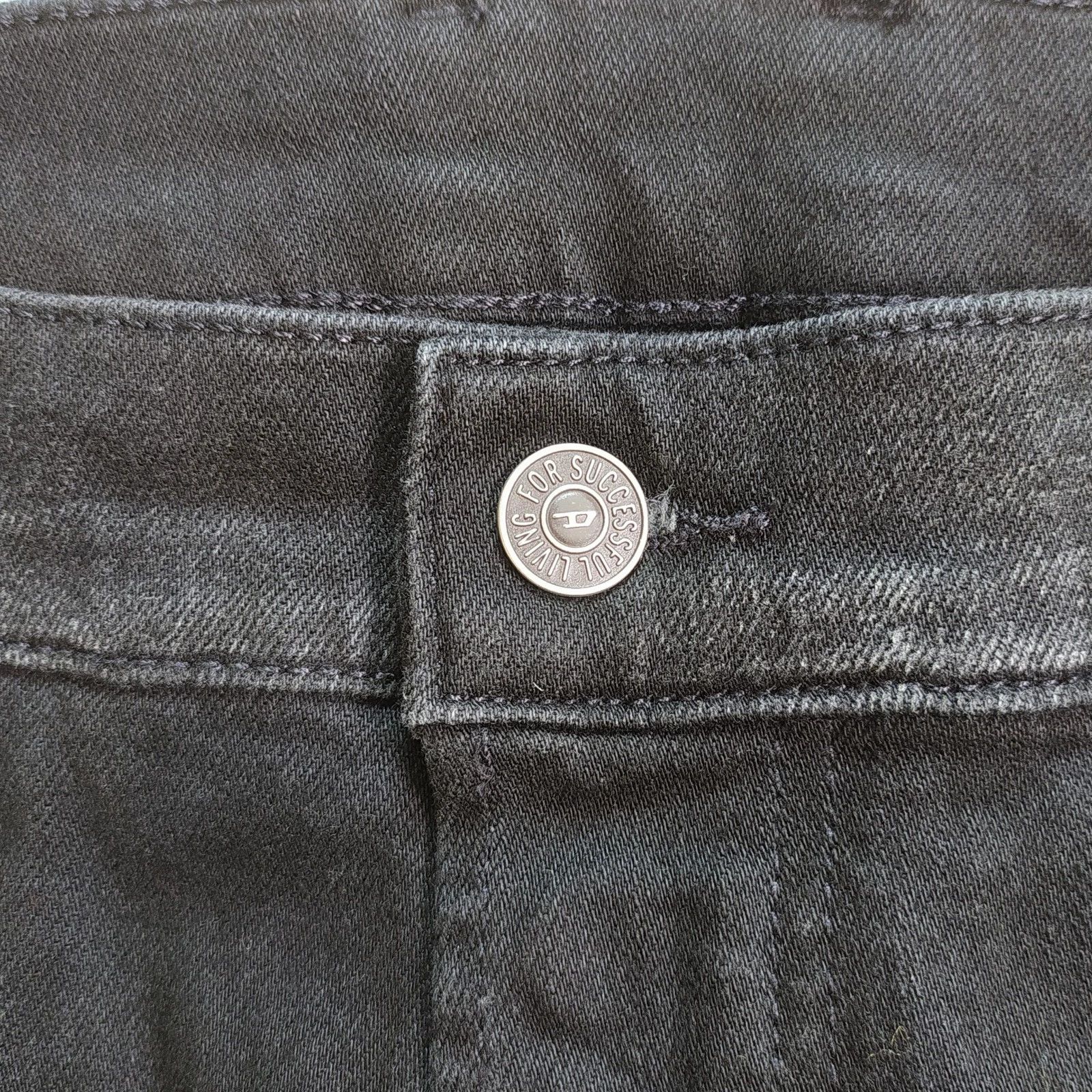 Diesel Diesel TEPPHAR-X L.32 MENS JEANS T/9776 Size US 33 - 3 Thumbnail