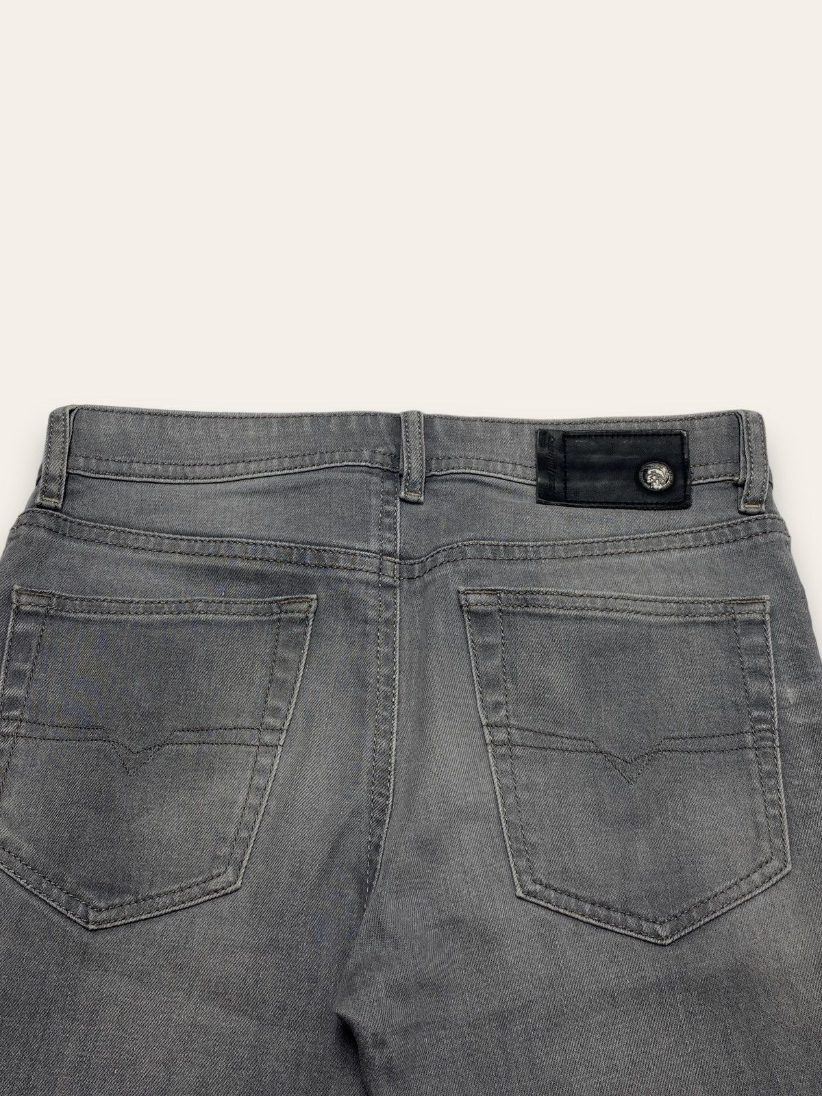 Diesel Vintage DIESEL Gray Wash Denim Slim Straight Jeans Size US 31 - 13 Thumbnail