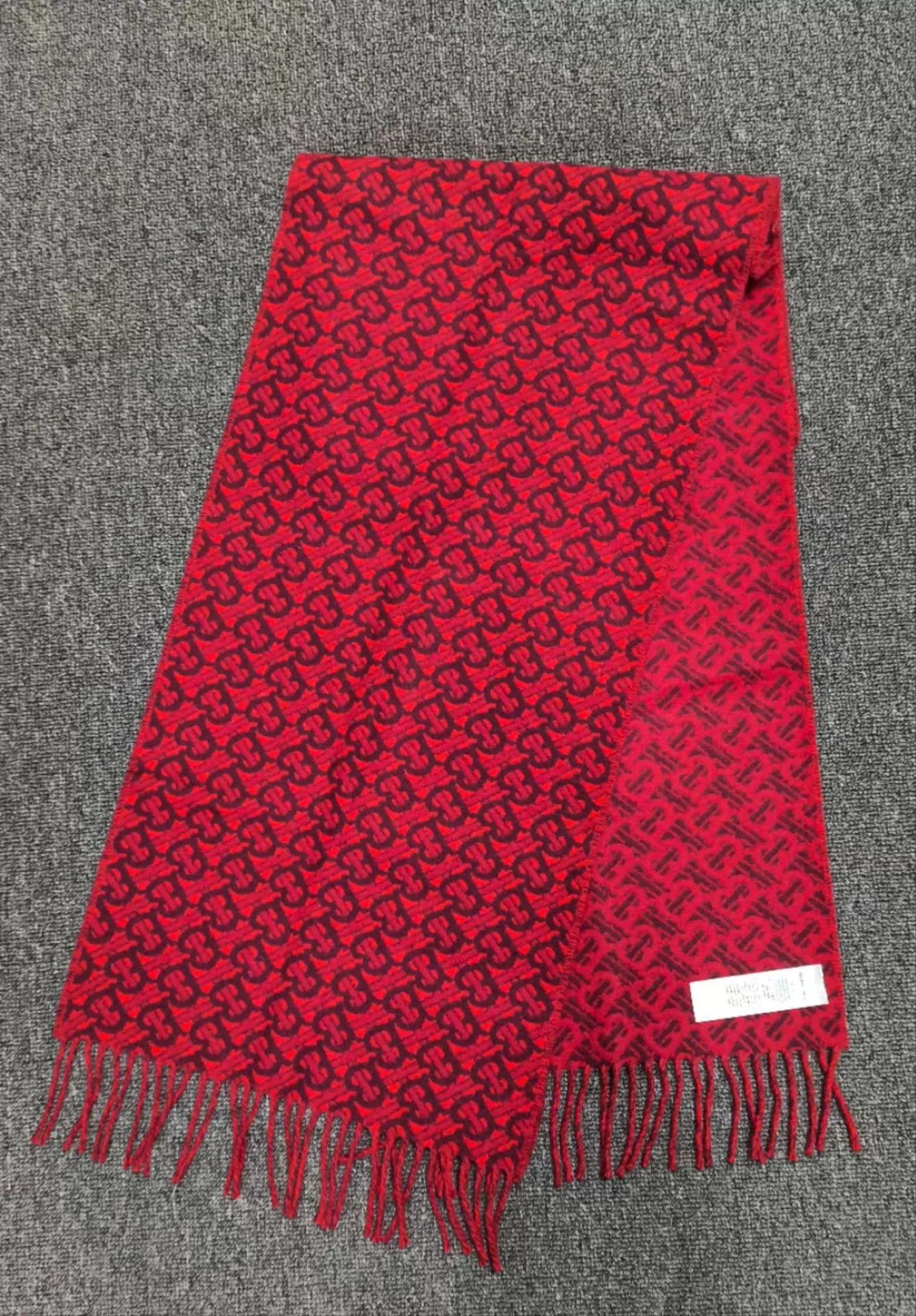 Burberry Burberry TB Allover Print Cashmere Scarf Red Size ONE SIZE - 2 Thumbnail