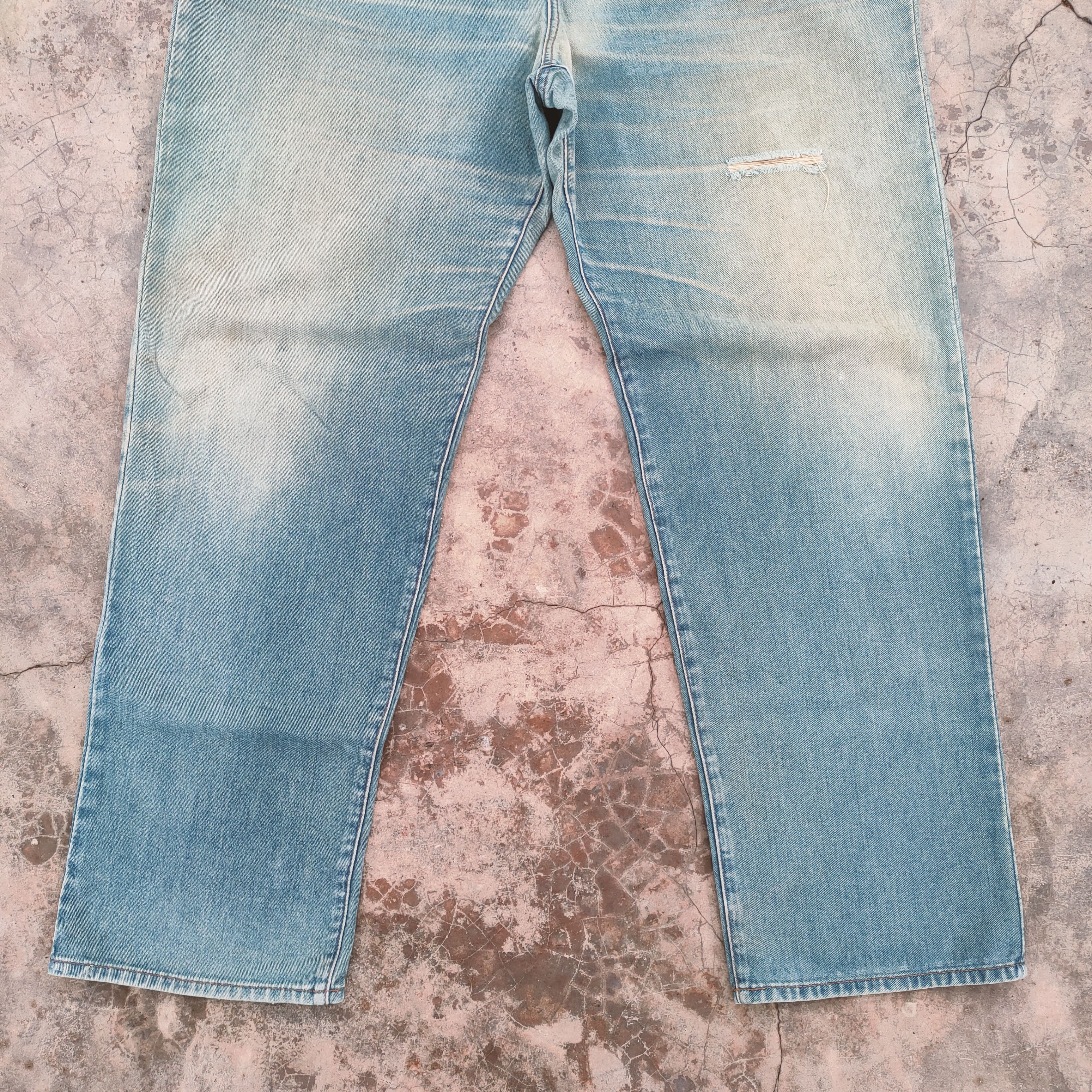 Japanese Brand VINTAGE JAPANESE RUSTY FADED RIPPED JEANS DENIM PANTS Size US 44 / EU 60 - 3 Thumbnail