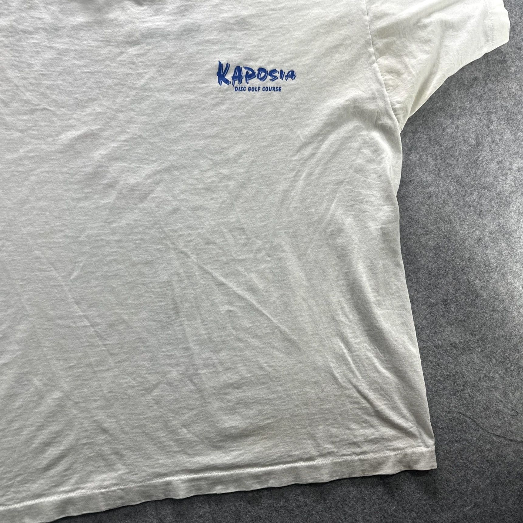 Fruit Of The Loom VINTAGE Kaposia Disc Golf Course Shirt Mens 2XL White Graphic Minnesota 90s Size US XXL / EU 58 / 5 - 5 Thumbnail