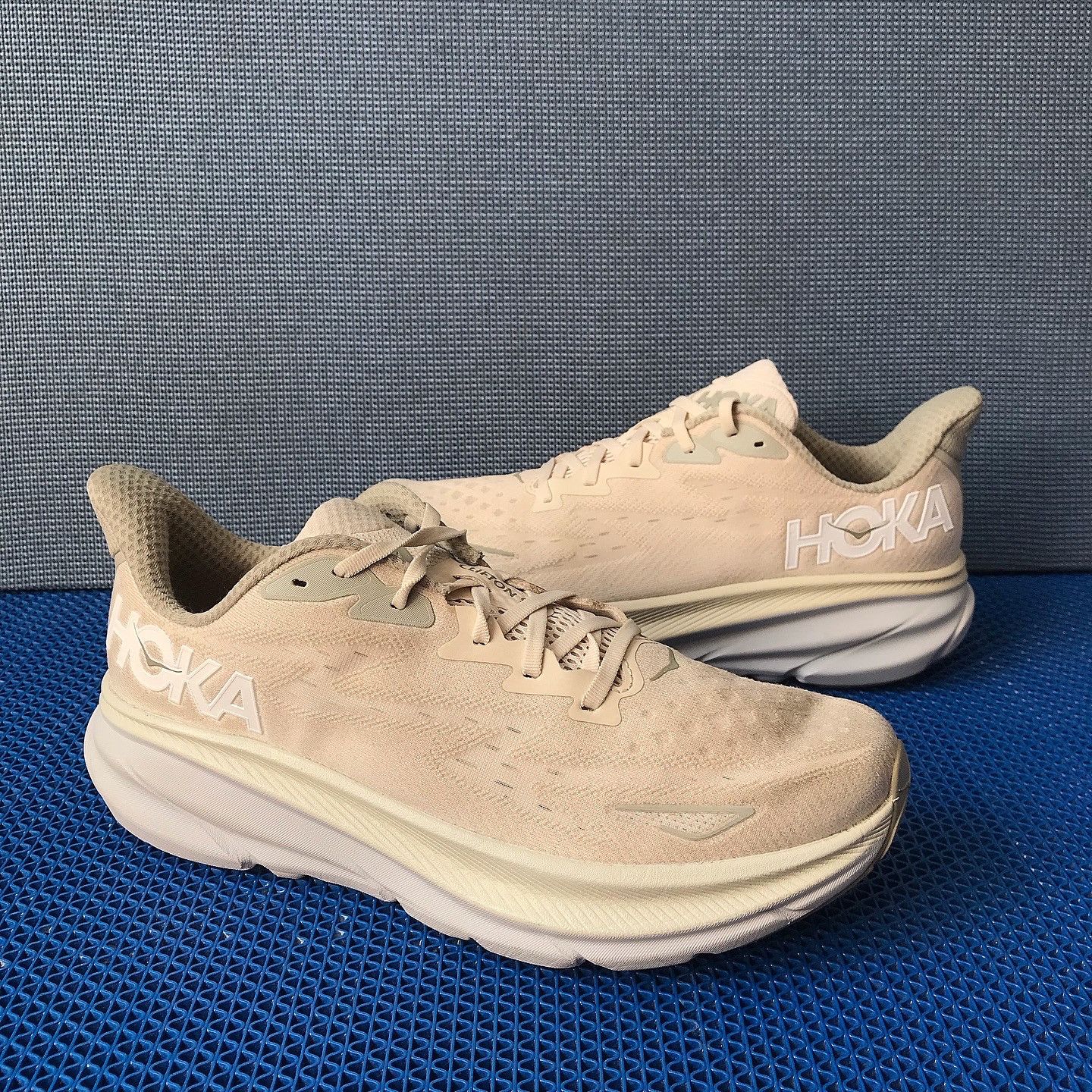 Hoka Hoka Clifton 9/H run running Tennis padel jogging shoes Size US 12 / EU 45 - 1 Thumbnail