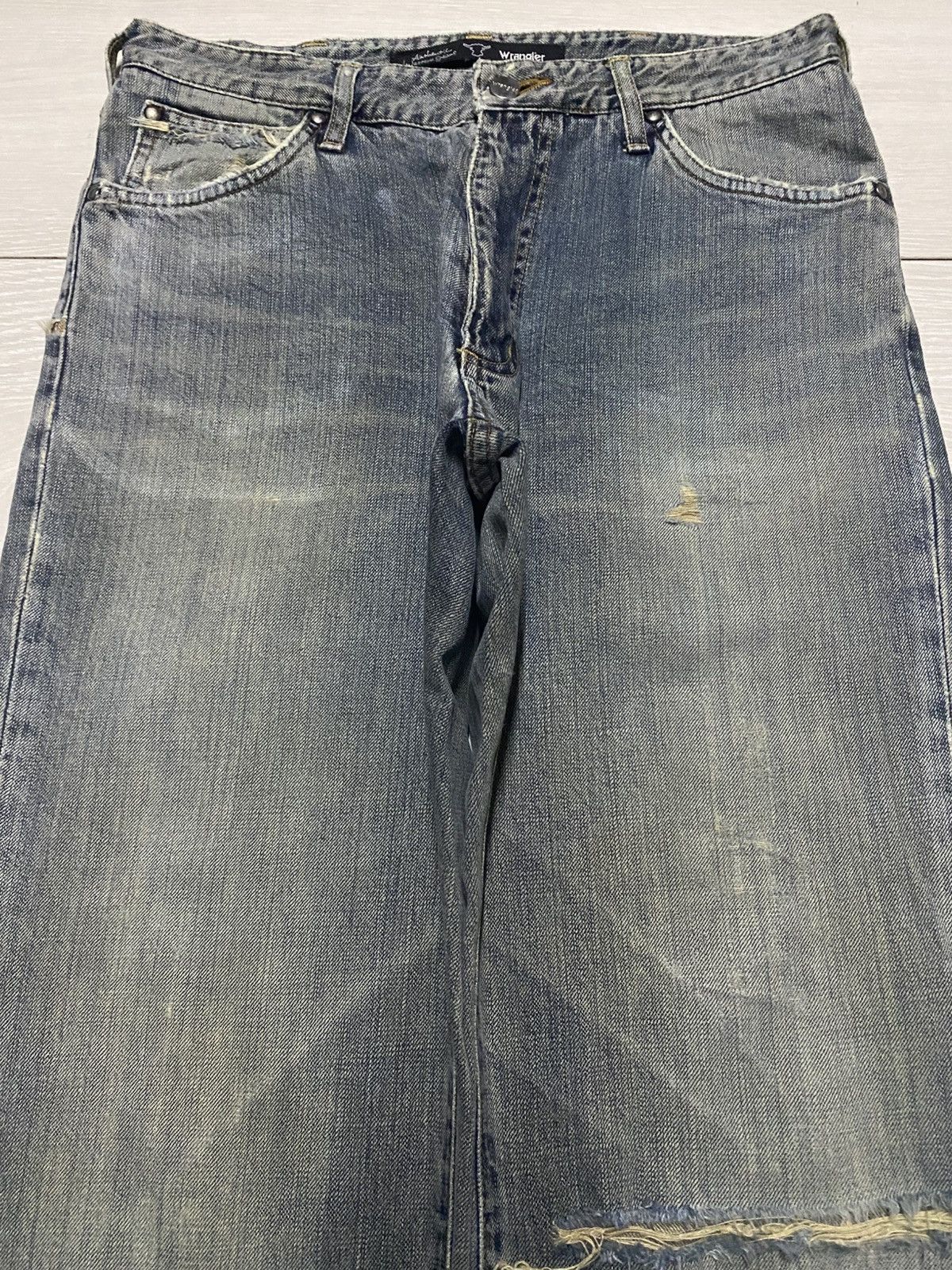 Wrangler Wrangler authentic Western Geams Faded Distressed Loose Jean Size US 30 / EU 46 - 3 Thumbnail