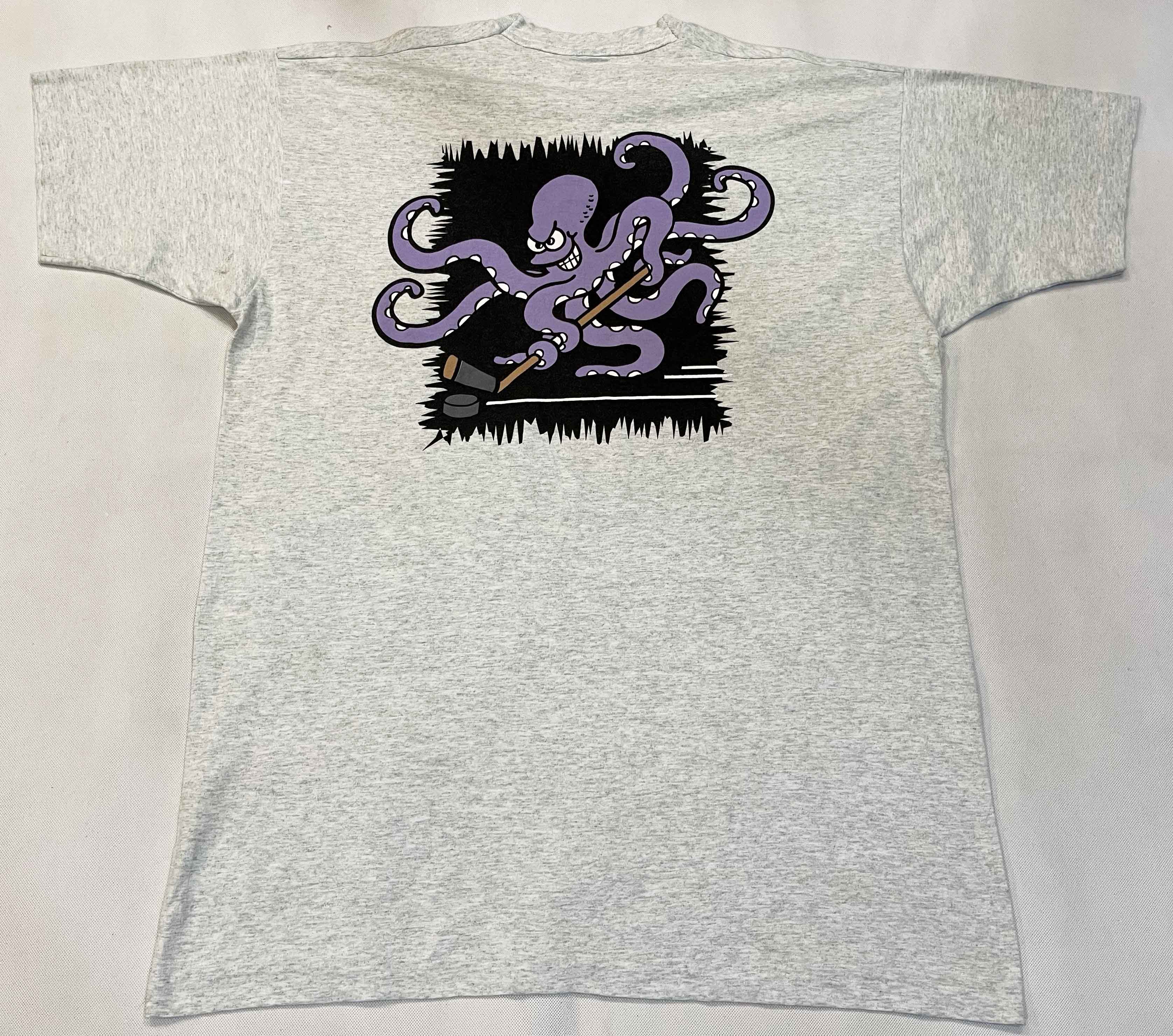 Fruit Of The Loom × Vintage Vintage Fruit of the Loom NHL Detroit Red Wings T-Shirt Size US XXL / EU 58 / 5 - 4 Thumbnail